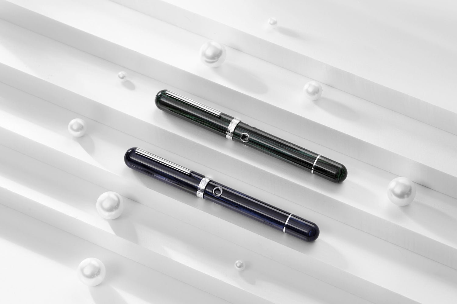Nahvalur Nautilus Fountain Pen - Maylandia Blue