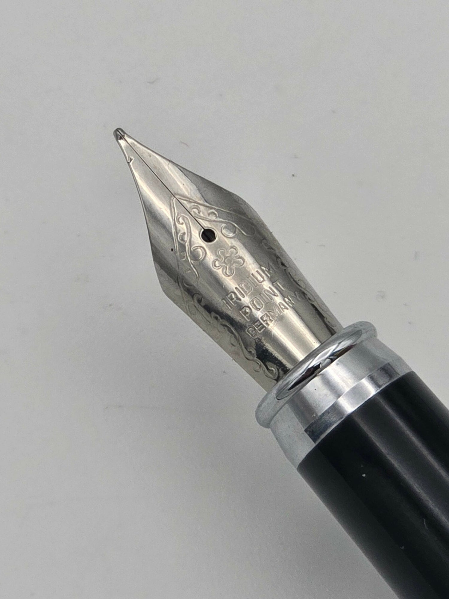 ACME Christel & Christer Holmgren Figures - Fine Steel Nib