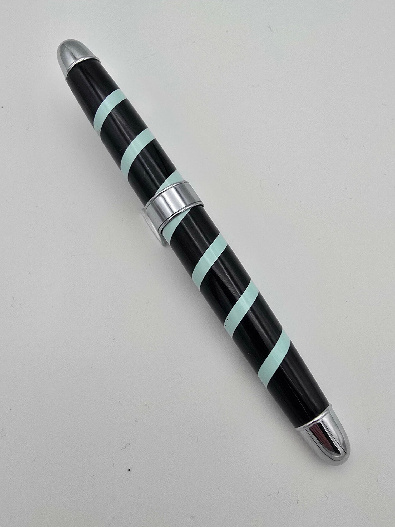 ACME Andre Putman Ribbons - Fine Steel Nib