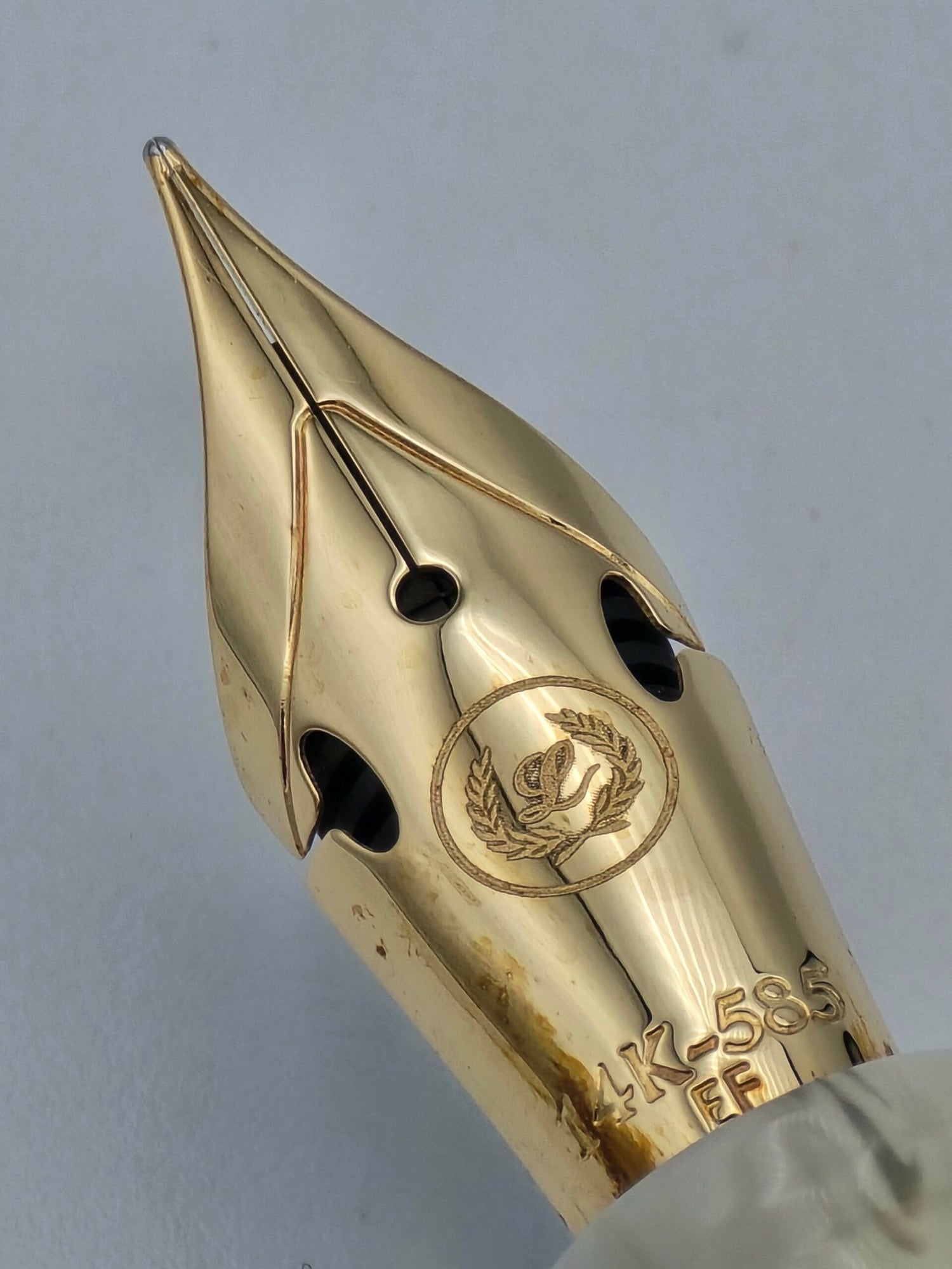 Laban 325 Damask - 14k Extra Fine Flex Nib