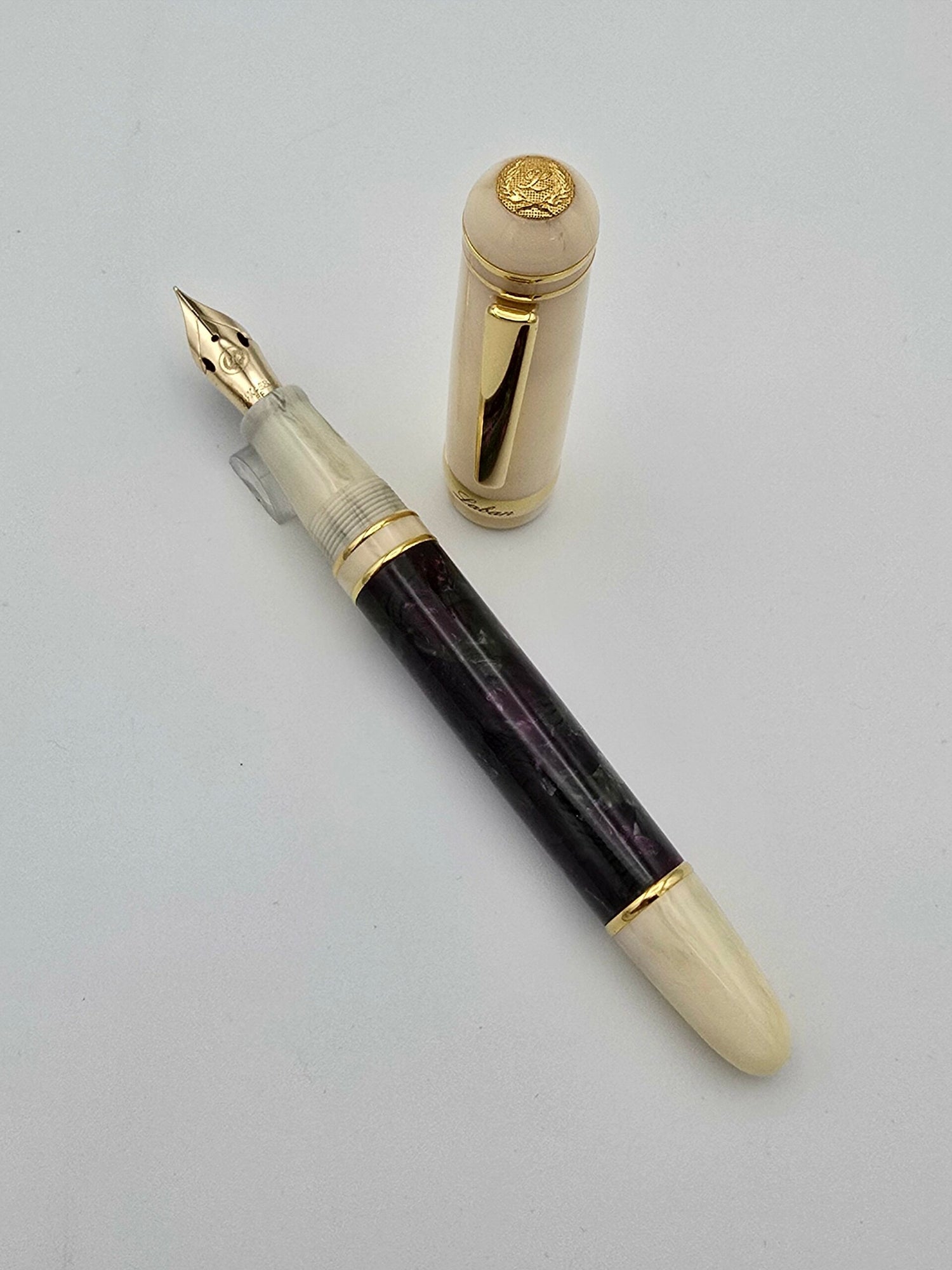 Laban 325 Damask - 14k Extra Fine Flex Nib