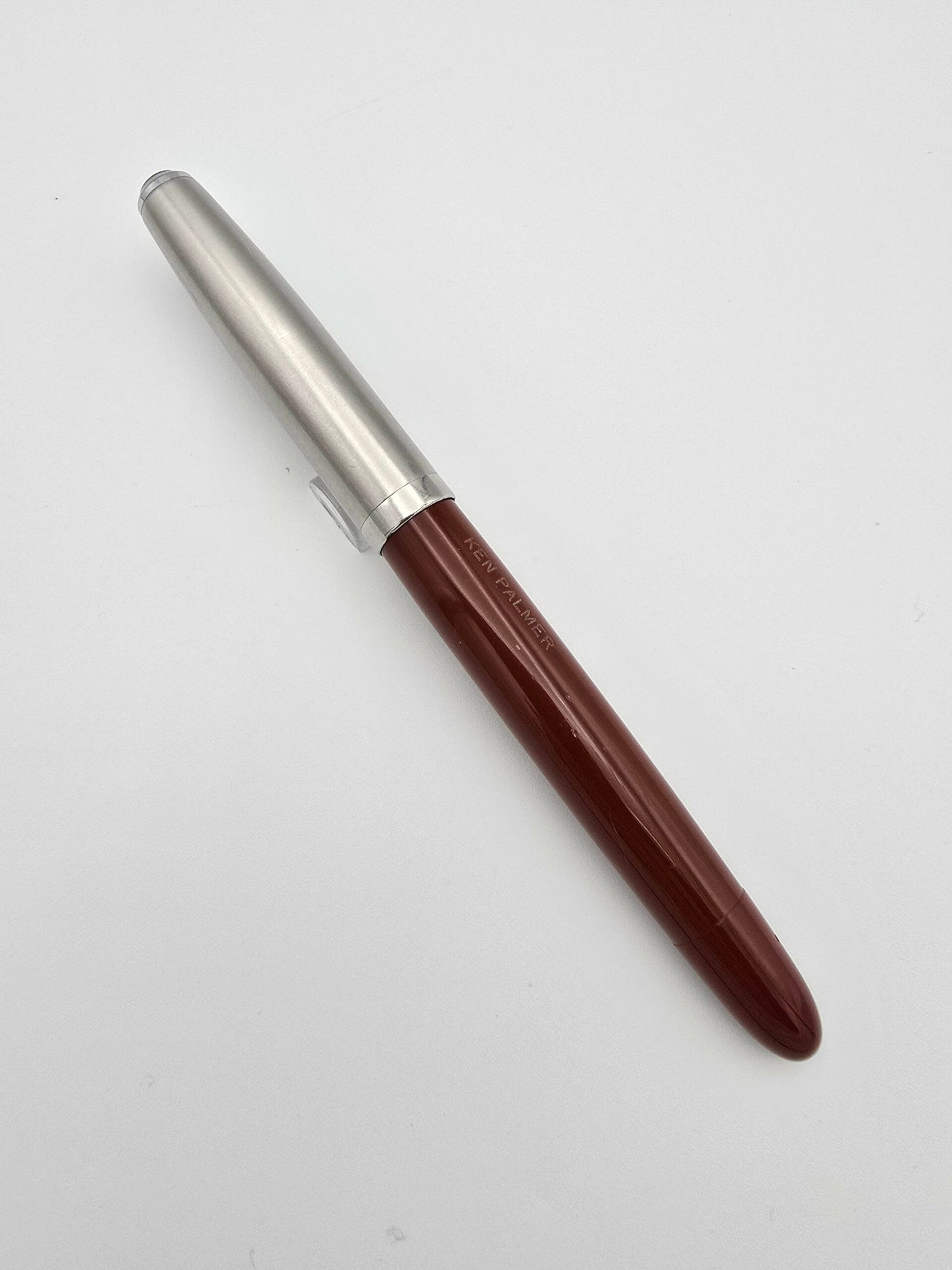 Parker VS Rust Engraved "Ken Palmer" - 14k Fine Nib
