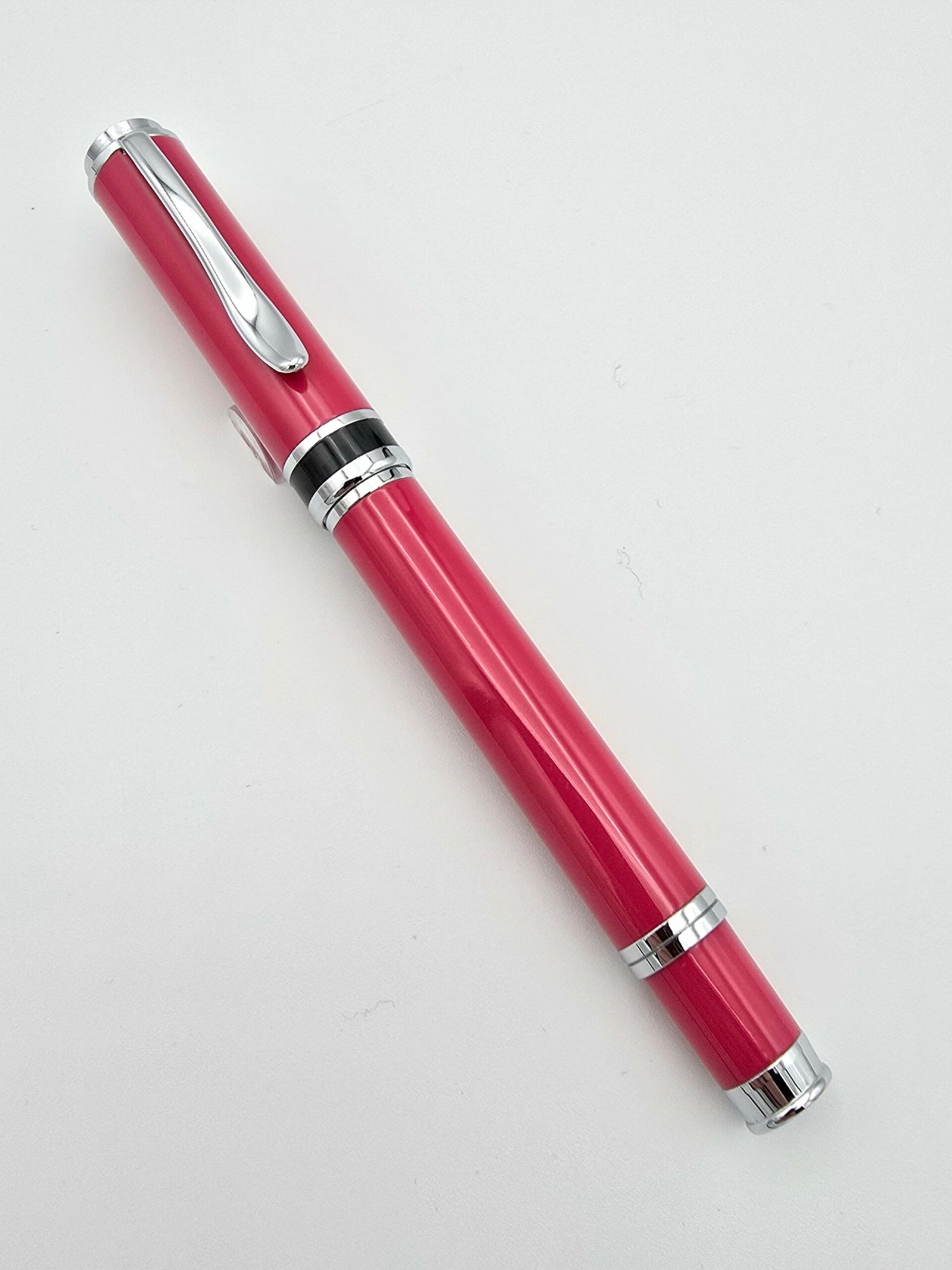 Monteverde Innova Viva Magenta 2023 Color of the Year - Fine Steel Nib