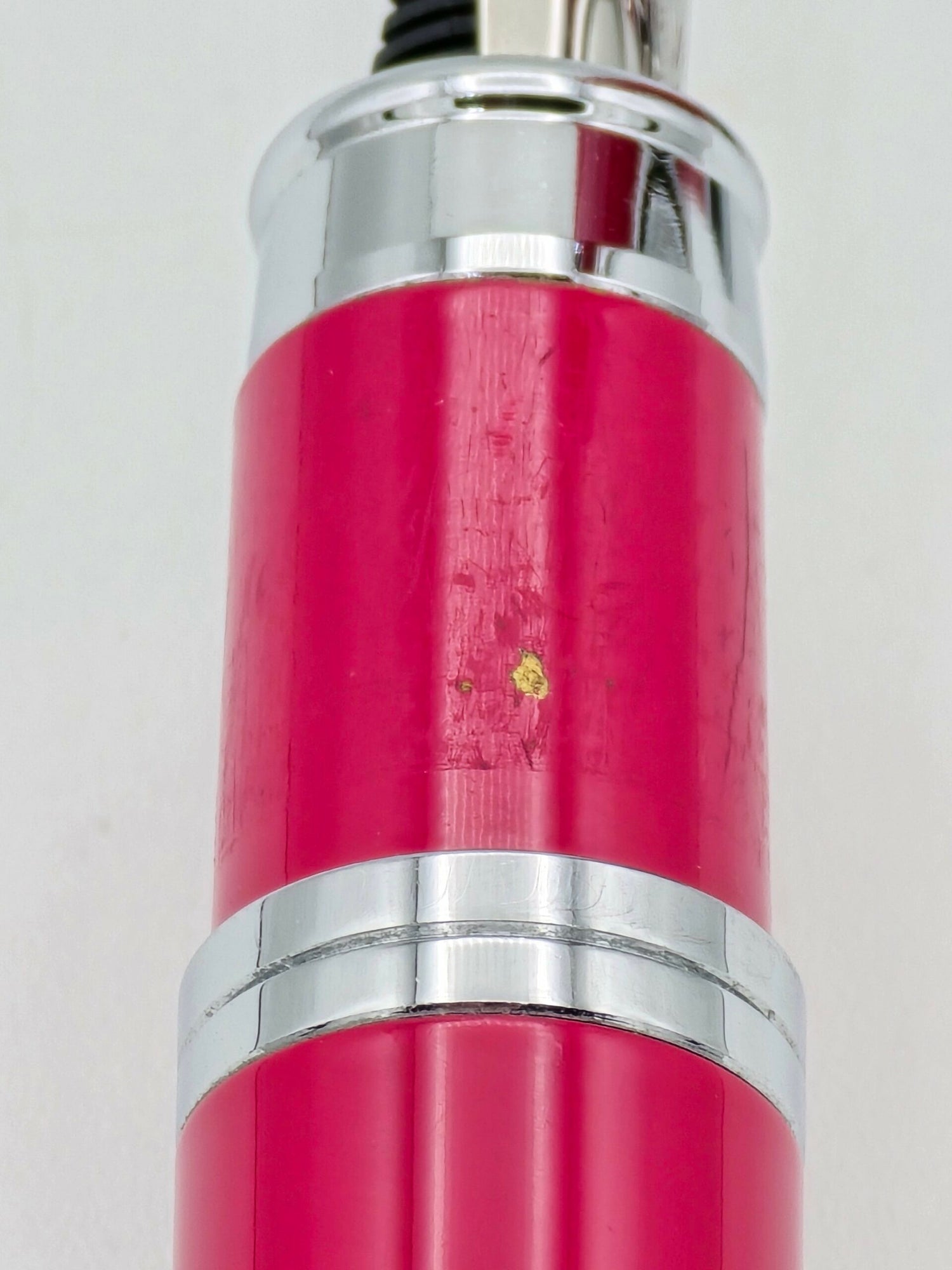 Monteverde Innova Viva Magenta 2023 Color of the Year - Fine Steel Nib