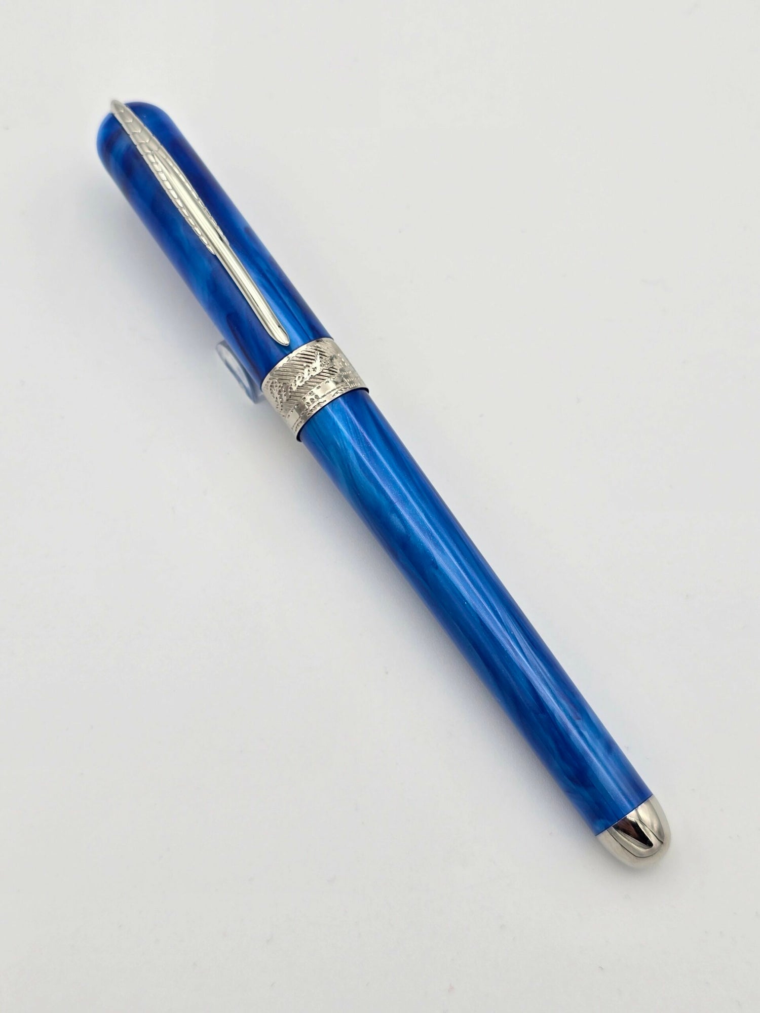 Pineider Avatar UR Neptune Blue - Fine Steel Nib