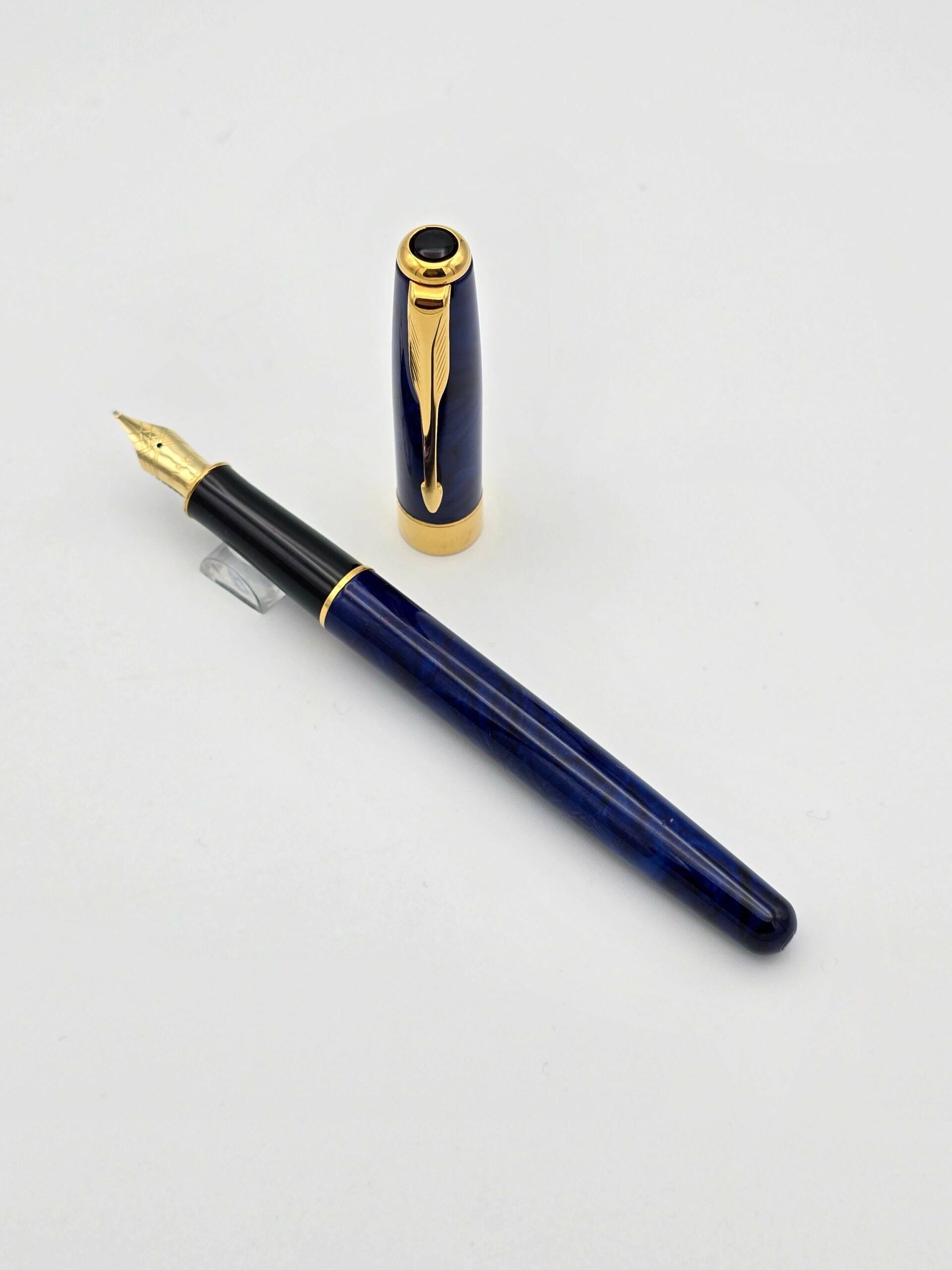 大幅値下げ‼️美品‼️PARKER SONNET 18K WG 高級万年筆 紺色 Parker Sonnet Blue Marble - 18k Stub Nib - Pen Realm