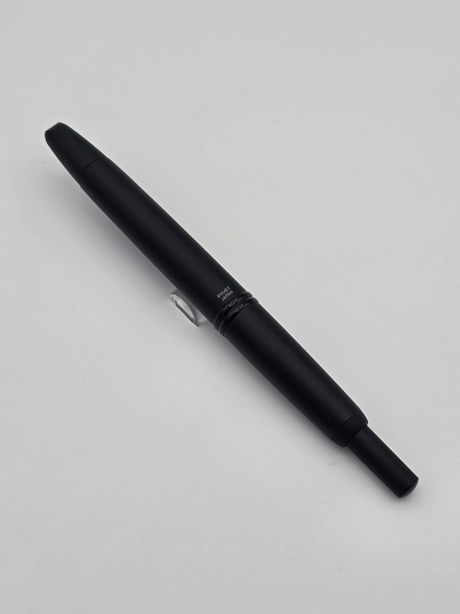 Pilot Vanishing Point Matte Black - 18k Extra Fine Nib