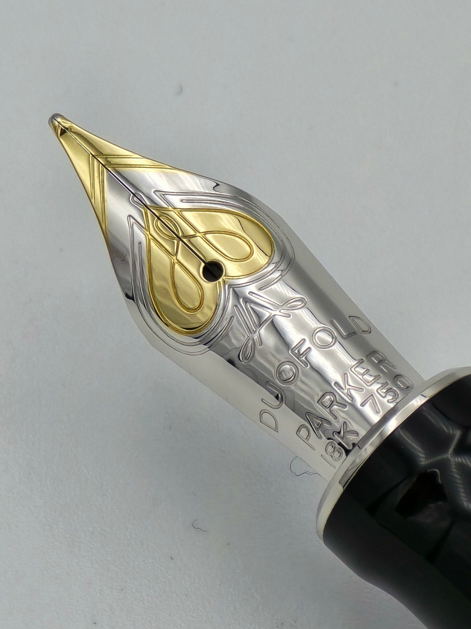 Parker Duofold Centennial Orange - 18k Medium Nib