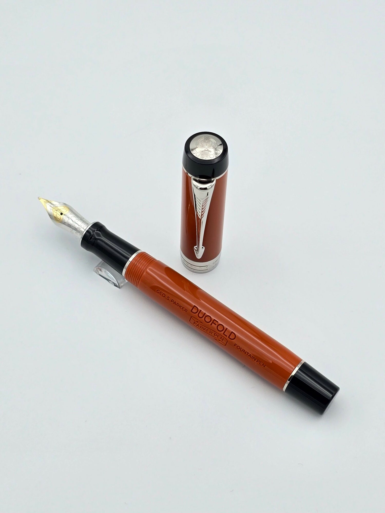 Parker Duofold Centennial Orange - 18k Medium Nib