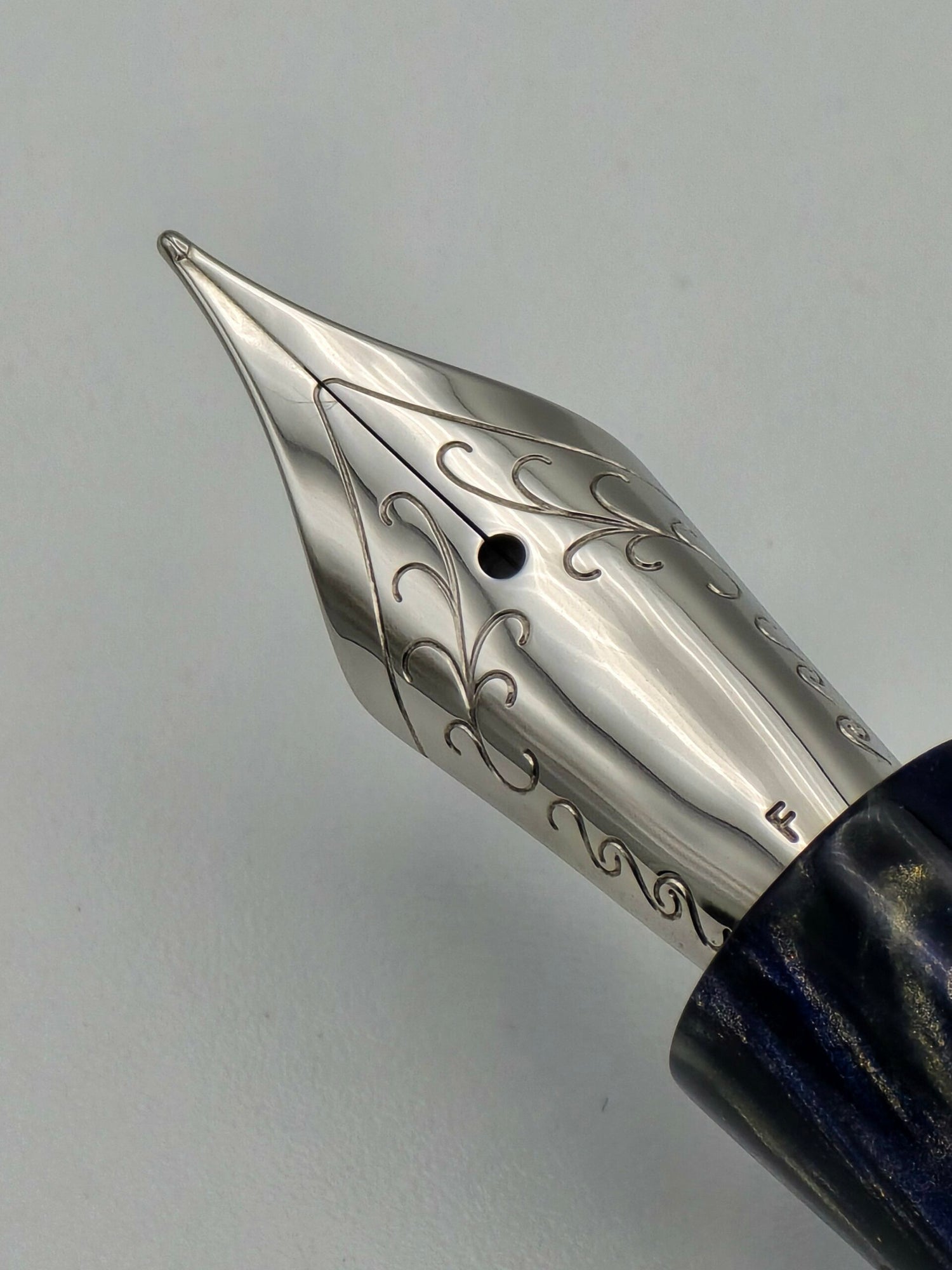 Mythic Pens Aeschylus - Fine Steel Nib