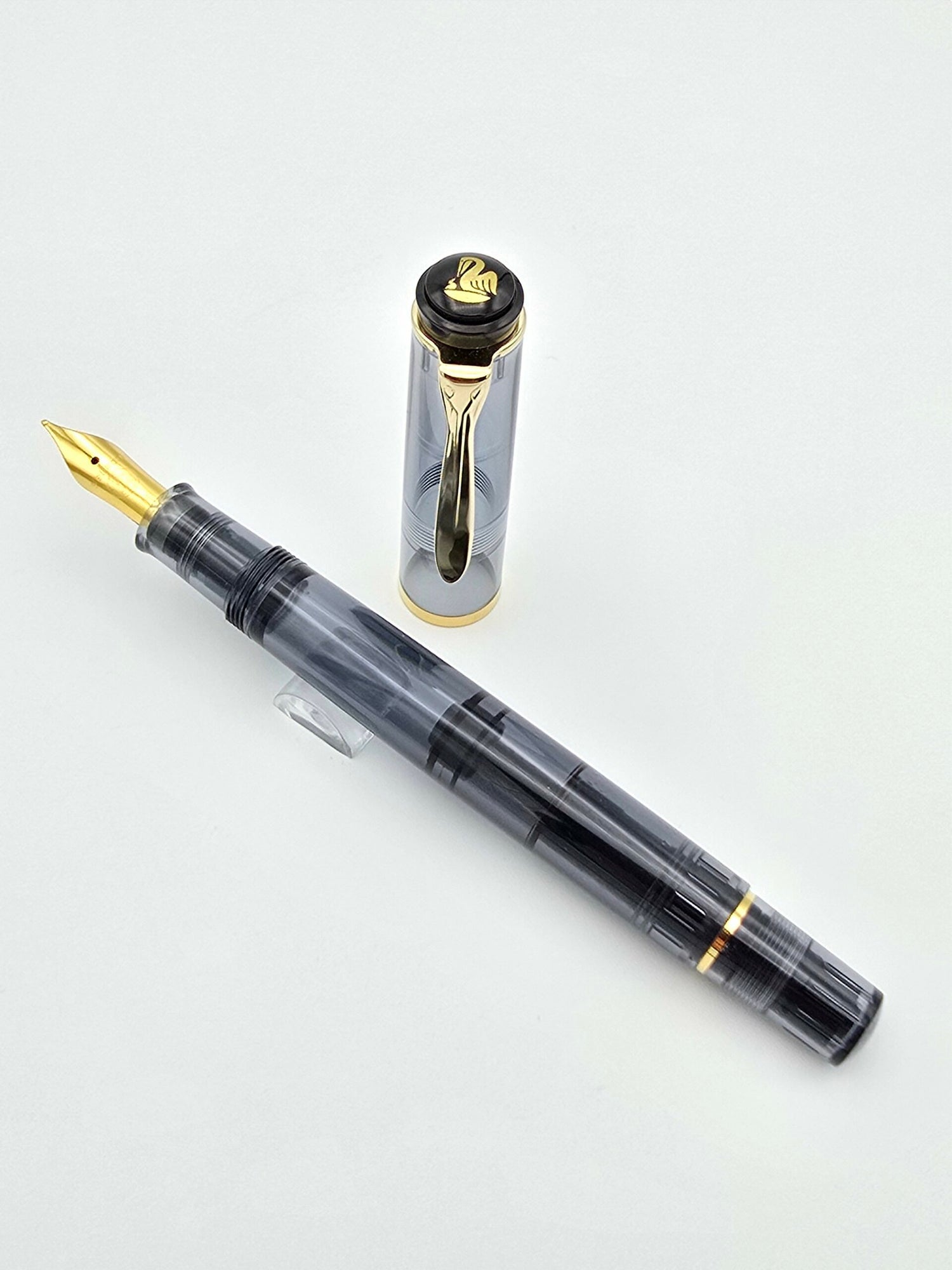 Pelikan M200 Anthracite - Medium Steel Nib