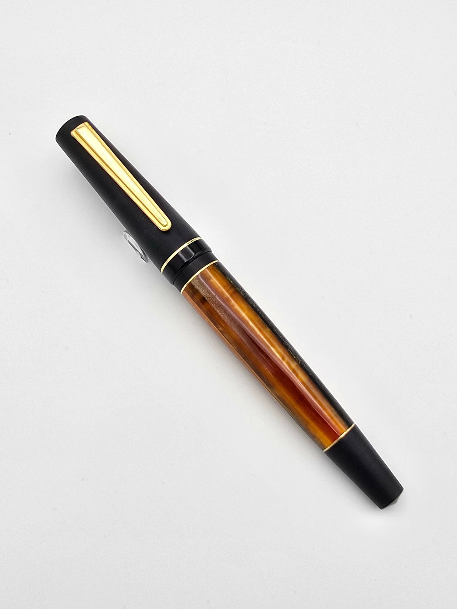 Maiora Impronte Orange & Black - Extra Fine Steel Nib