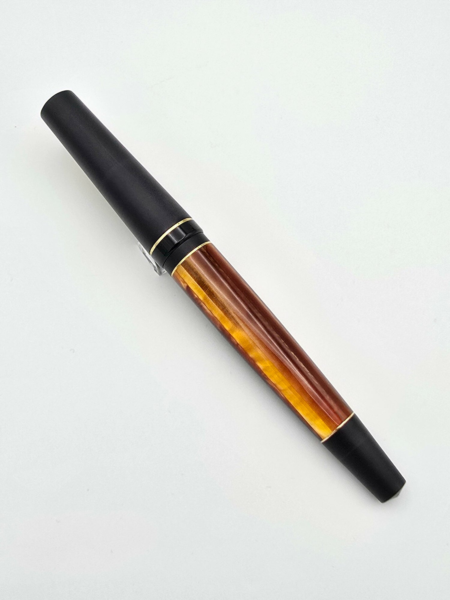 Maiora Impronte Orange & Black - Extra Fine Steel Nib