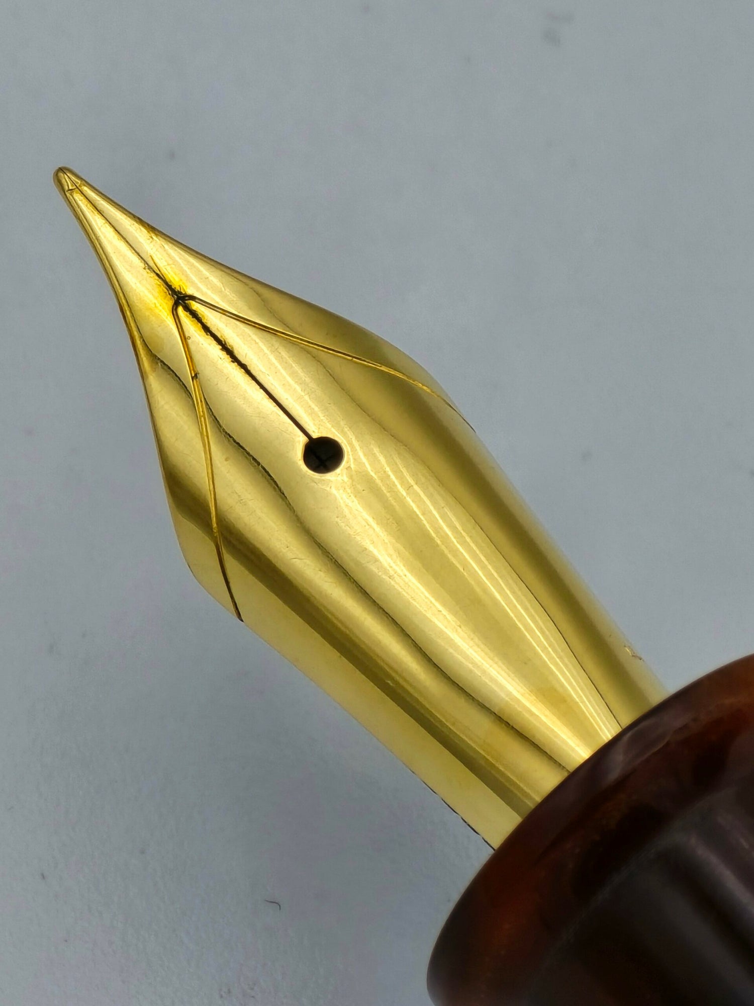 Ranga Giant 9B Brown Swirl - Fine Steel Nib