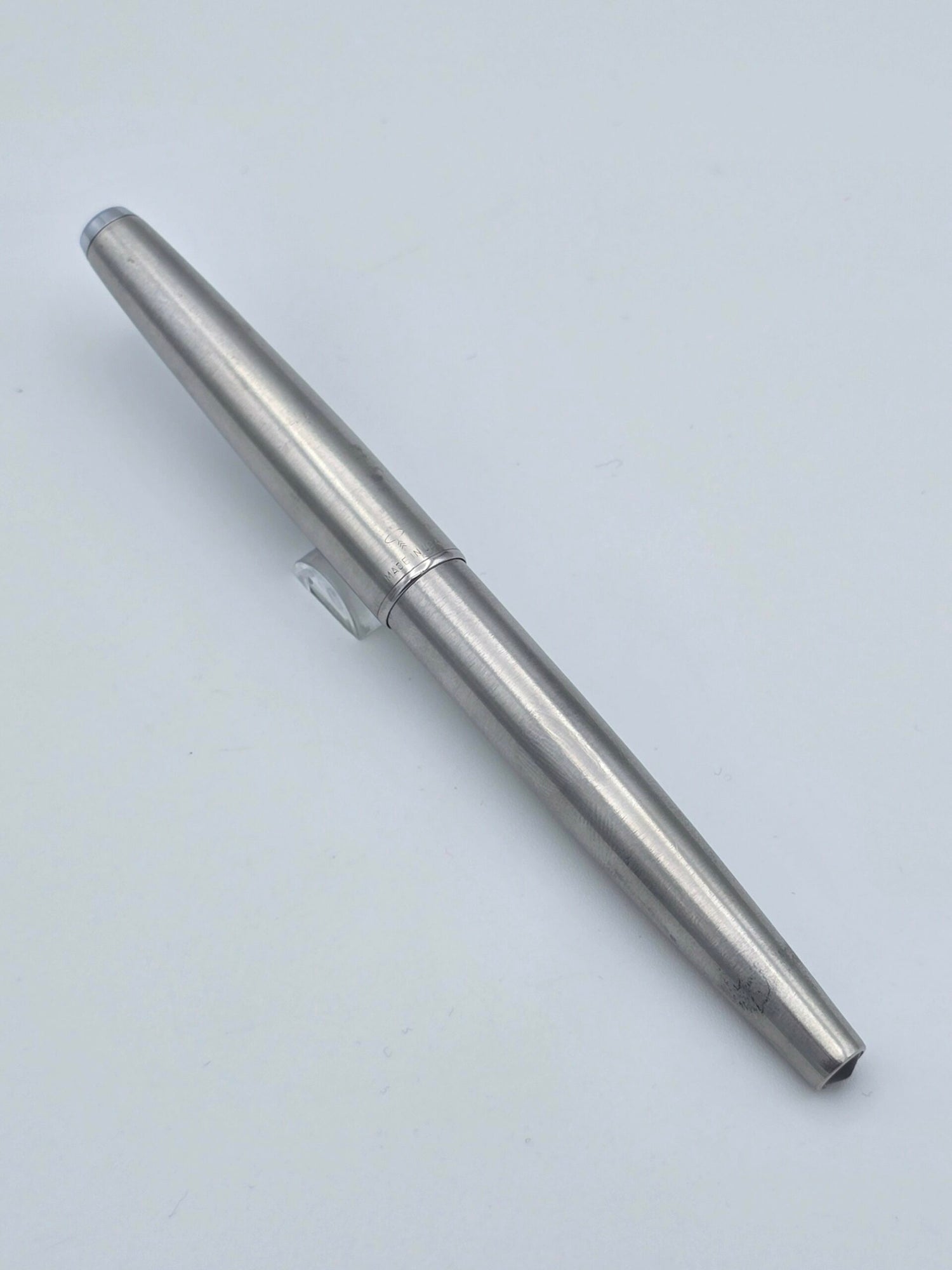 Parker 61 Fighter Silver - 14k Medium Nib