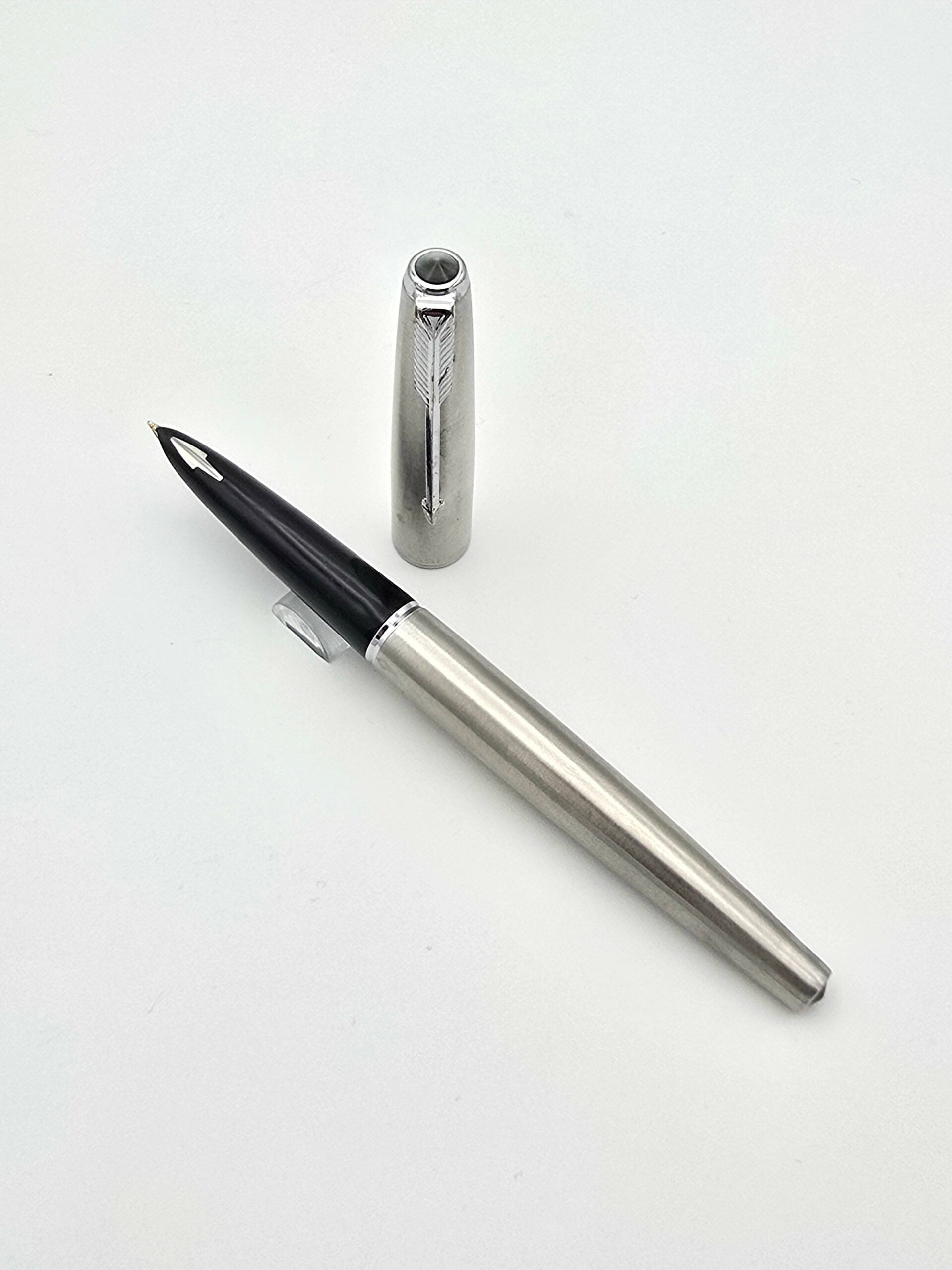 Parker 61 Fighter Silver - 14k Medium Nib - Pen Realm