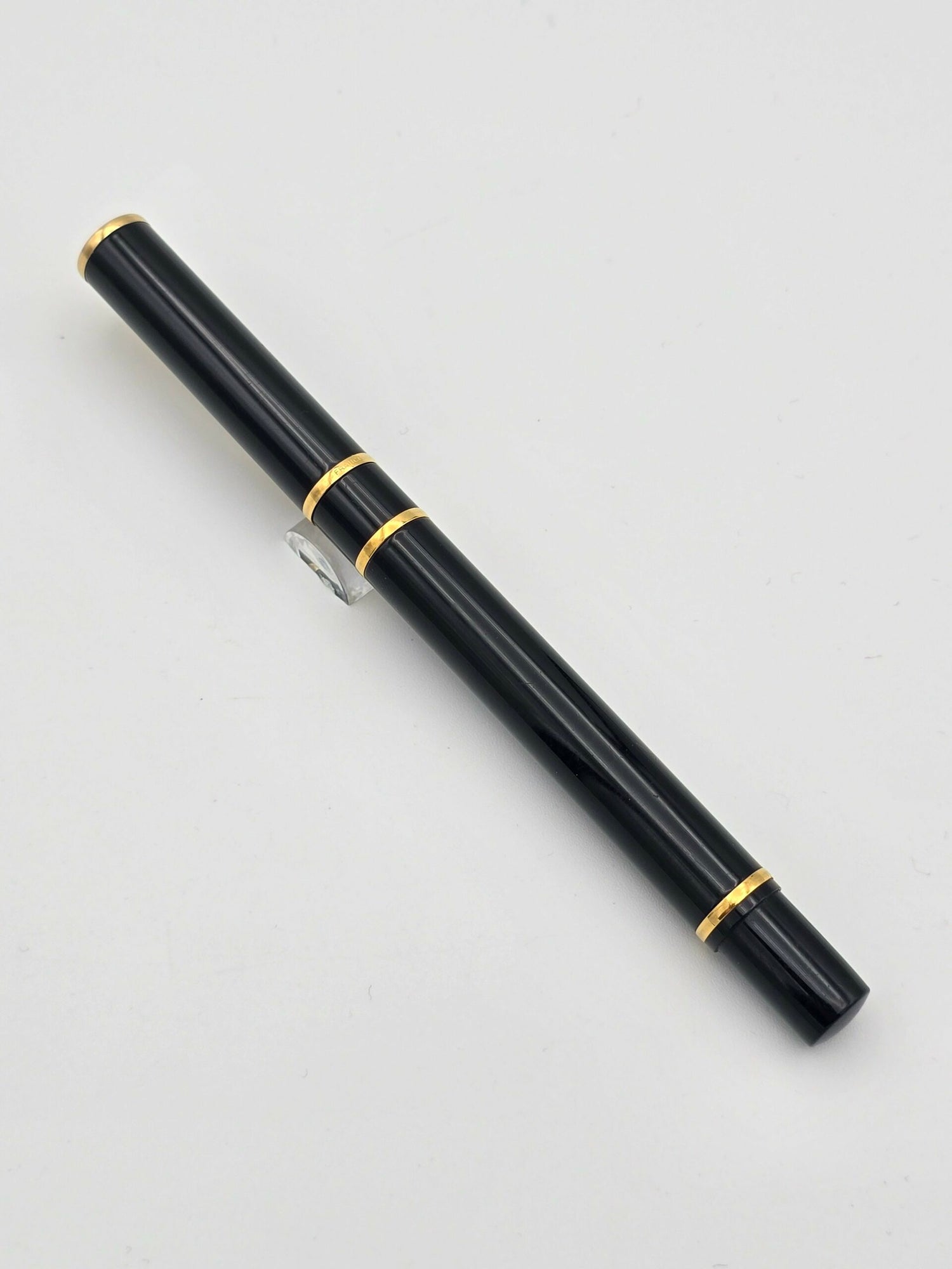 Waterman Laureat Black & Gold - Medium Steel Nib