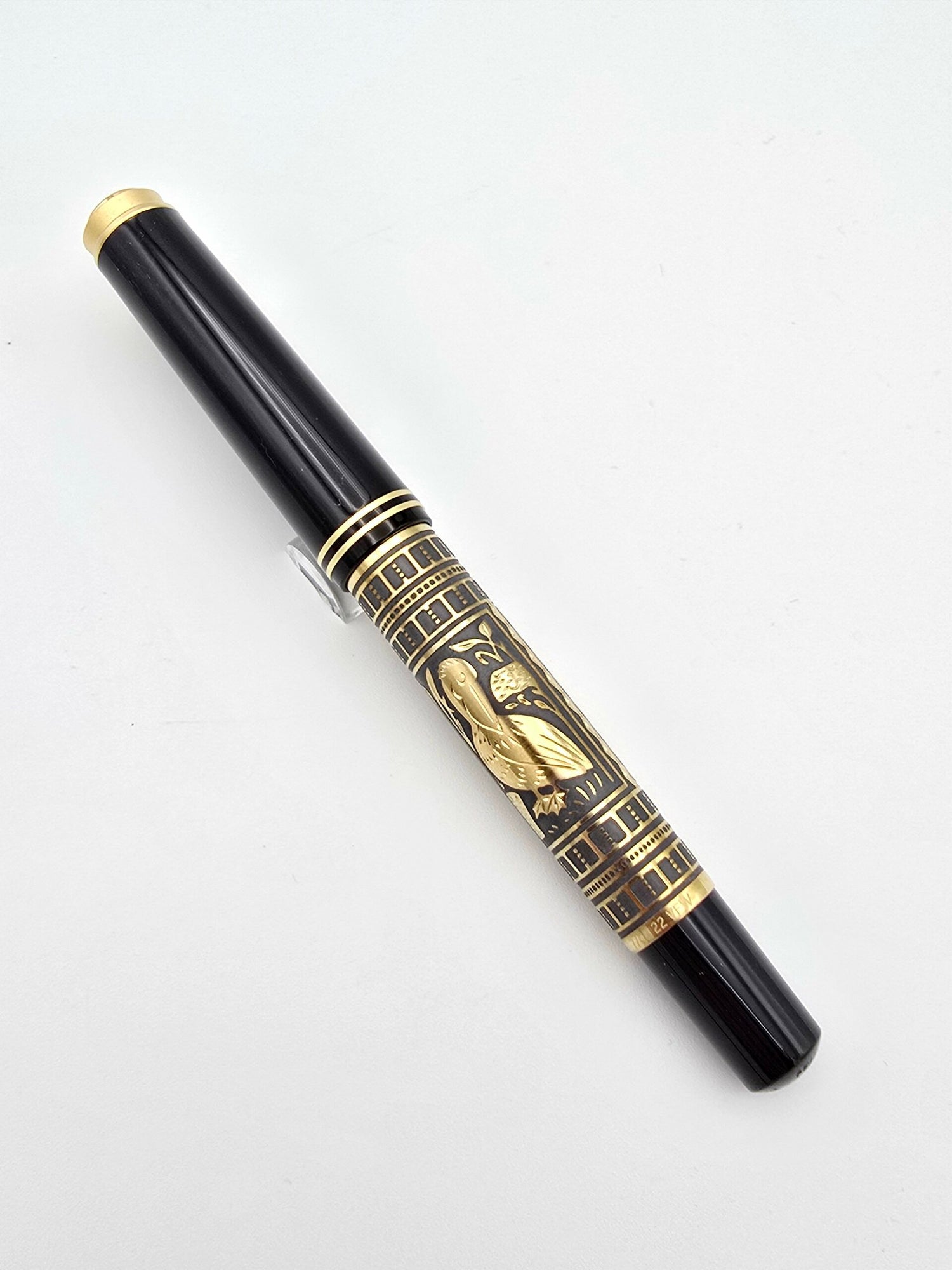 Pelikan M700 Toledo Special Edition - 18C Medium Nib