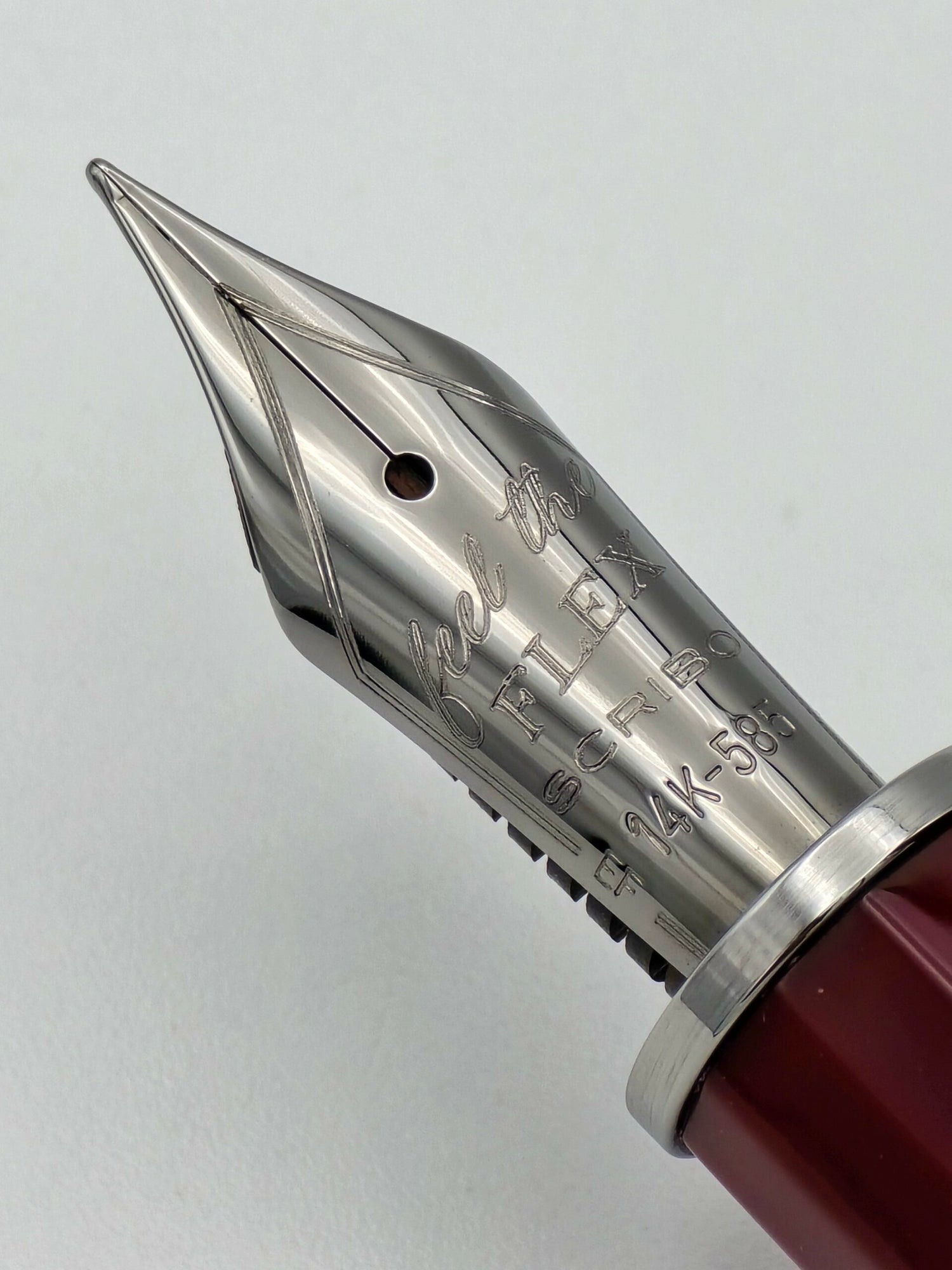 Scribo Feel Amarena - 14k Flex Extra Fine Nib