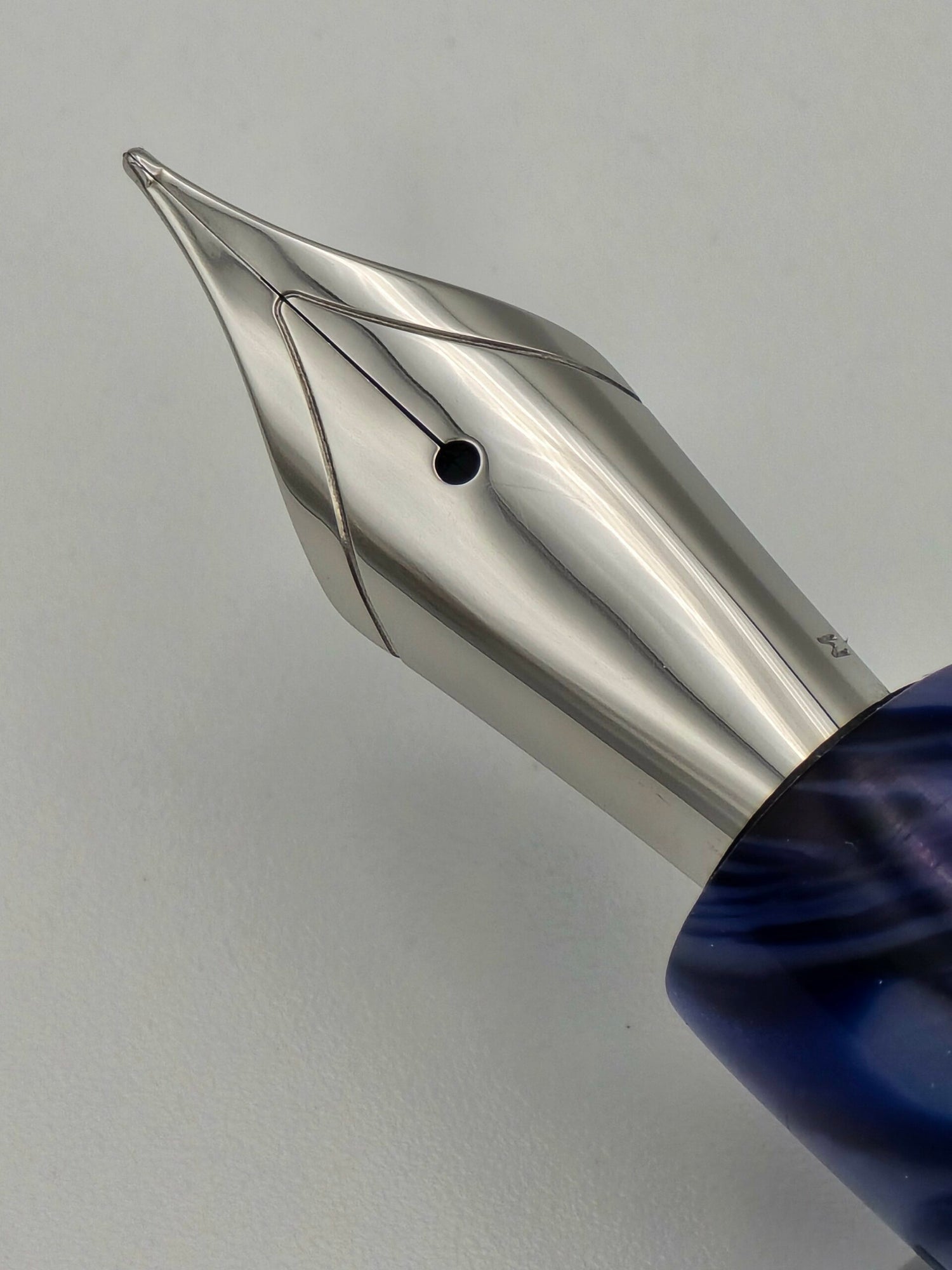 Peyton Street Pens Prototype Blue Swirl - Medium Steel Nib