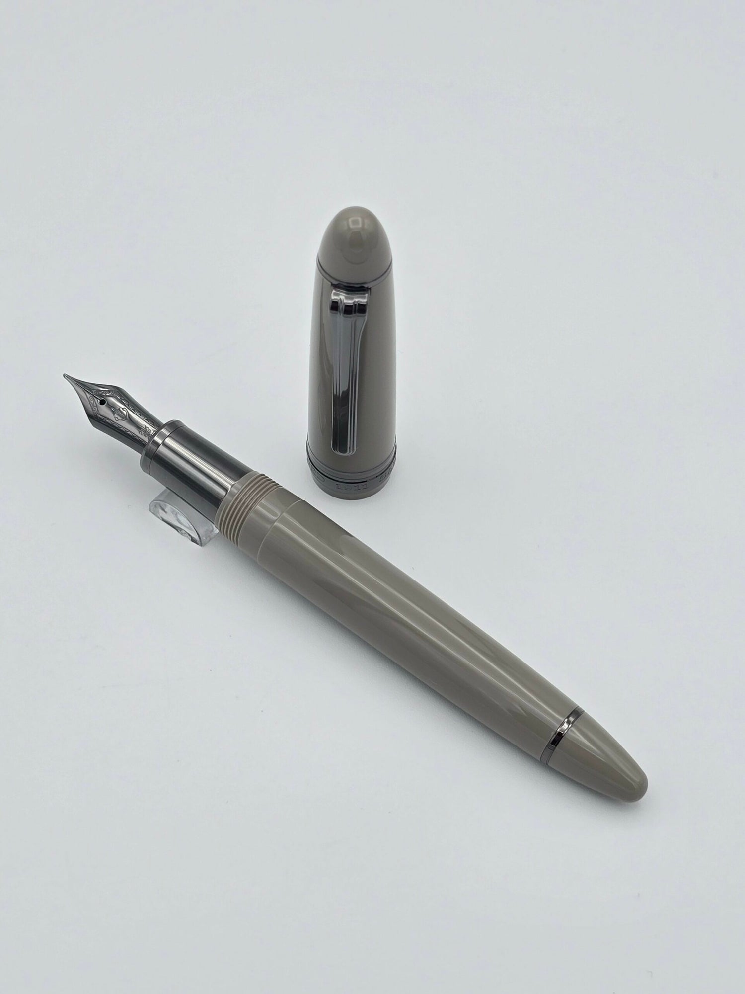 Sailor 1911L Themis - 21k Medium Nib