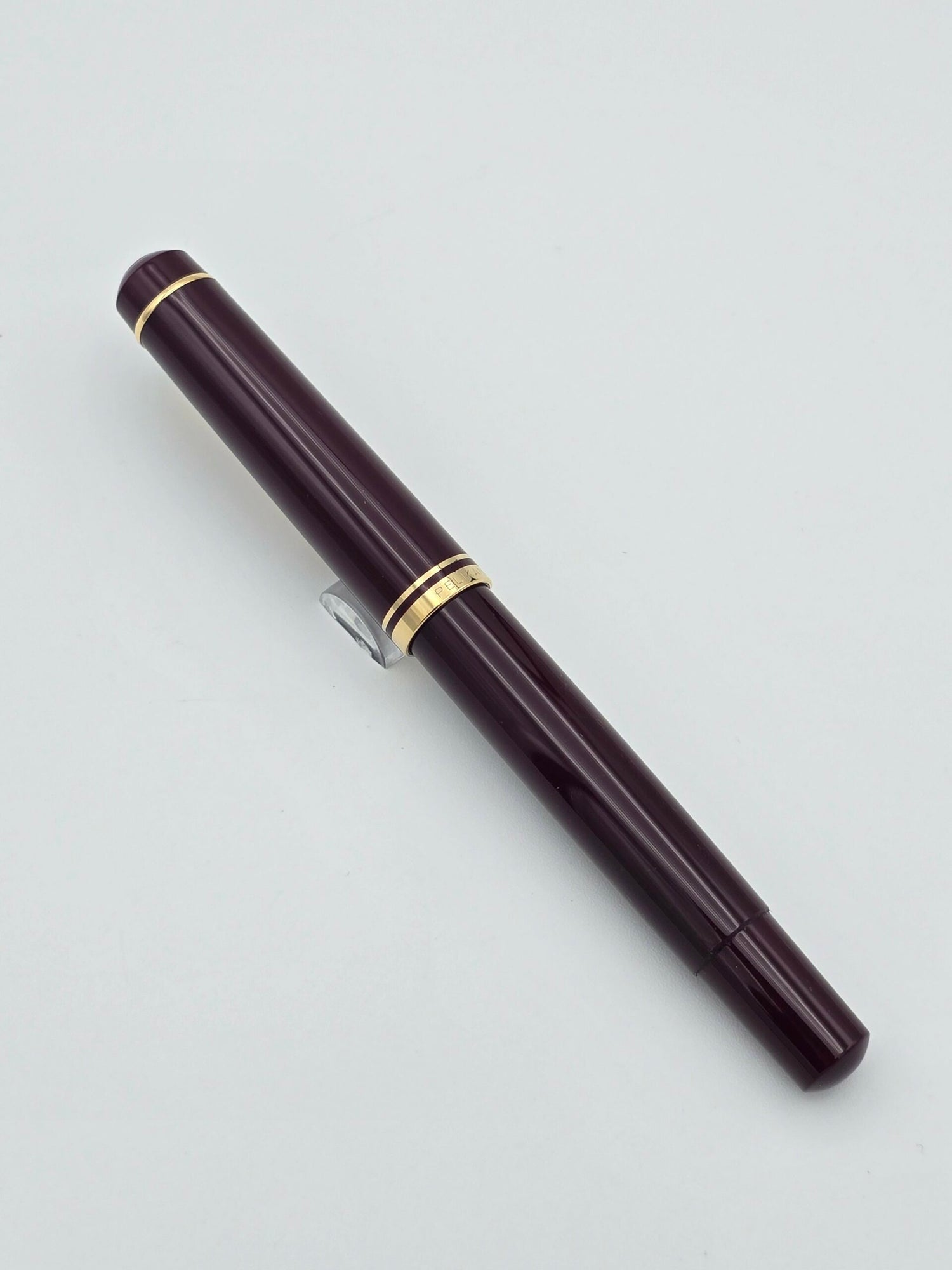 Pelikan M250 Pre 97' Burgundy - 14C Medium Nib