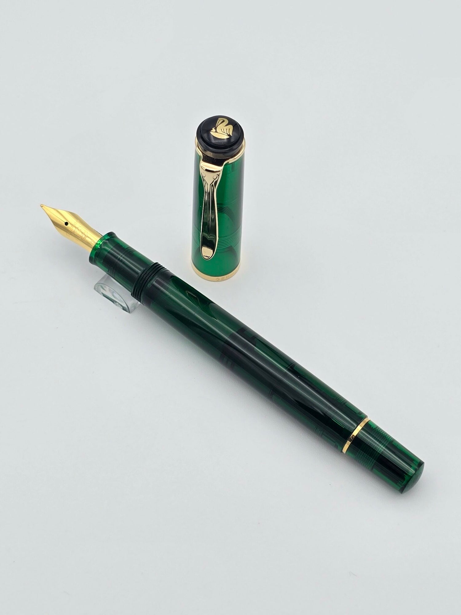 Pelikan M200 Green Demo Circa 2002 - Medium Steel Nib