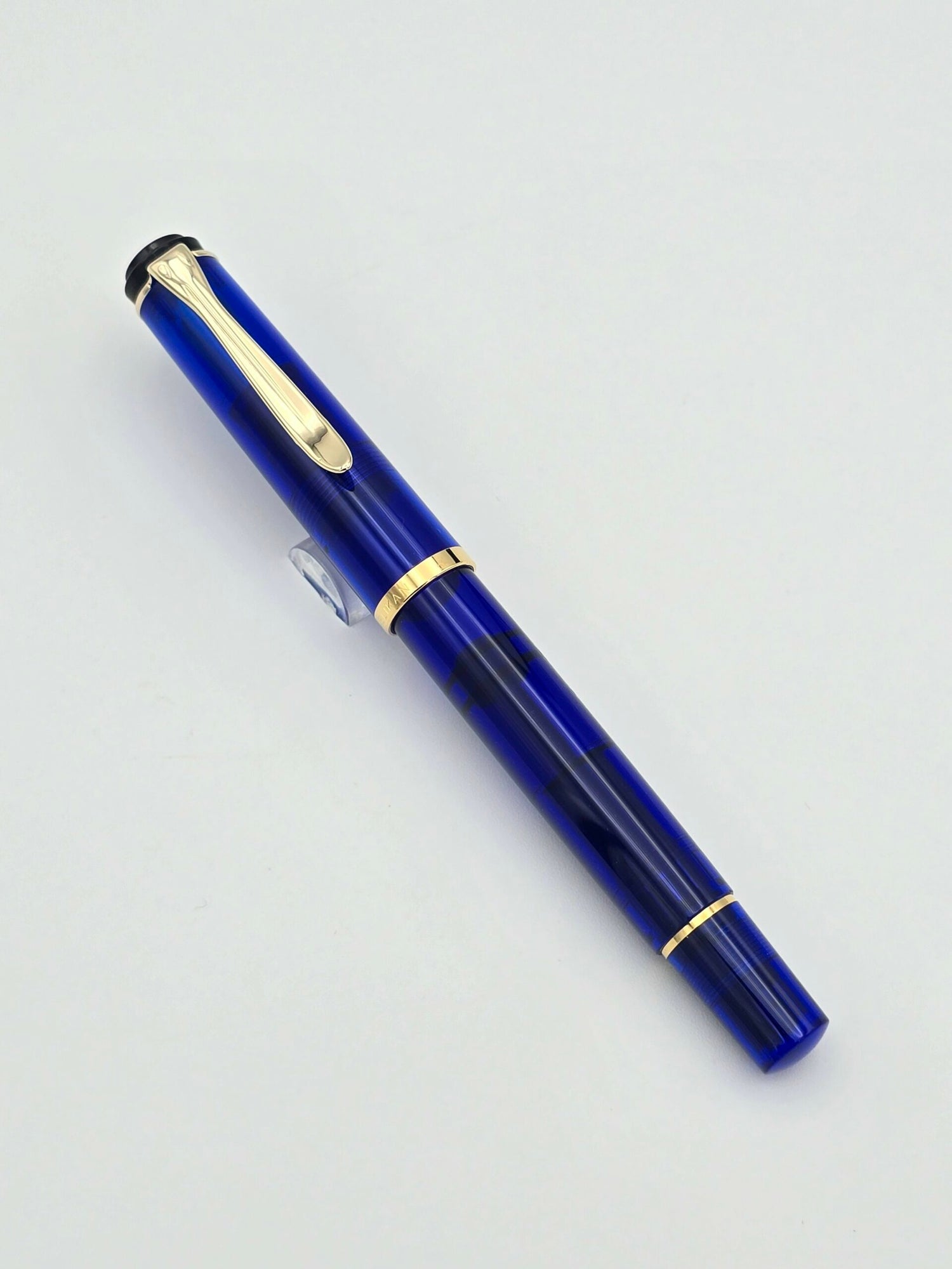 Pelikan M200 Blue Demo Circa 2002 - Medium Steel Nib
