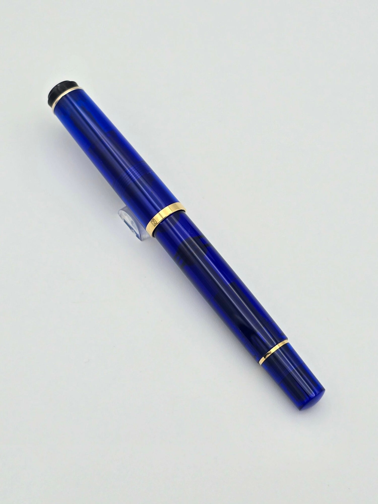 Pelikan M200 Blue Demo Circa 2002 - Medium Steel Nib