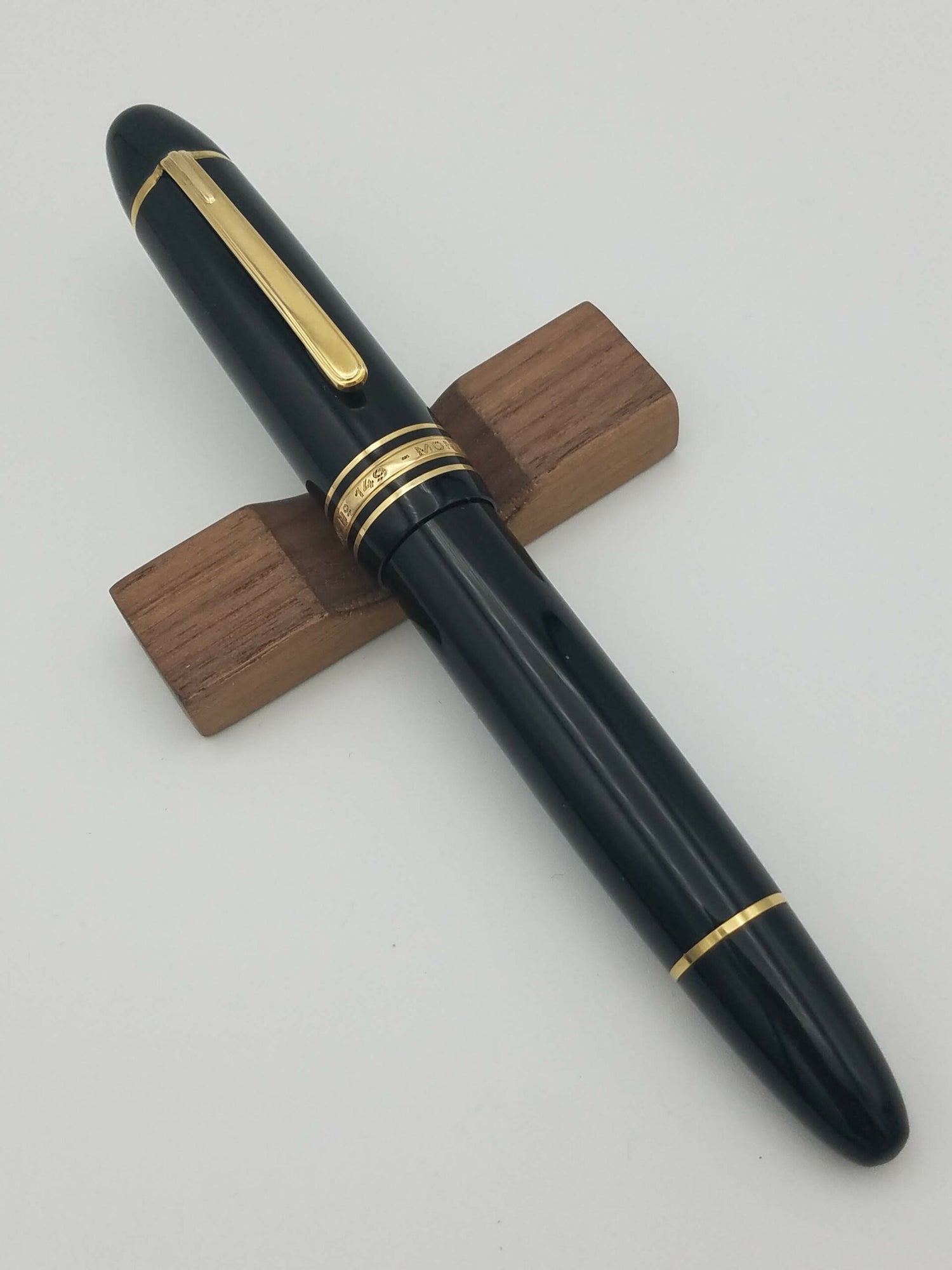 Slickery WooDworks - Wood Crafted Pen Pillows