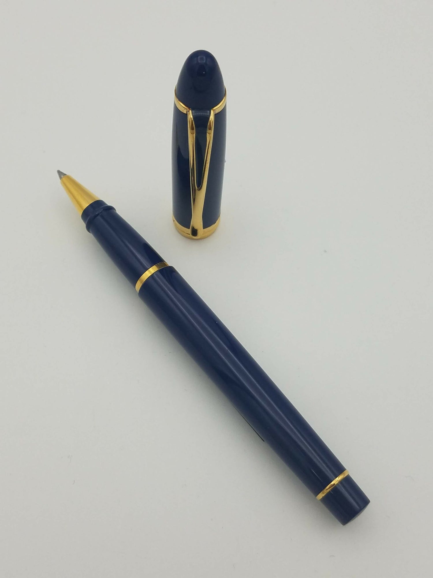 Aurora Ipsilon De Luxe Blue Resin B14B - Rollerball & Fountain Pen