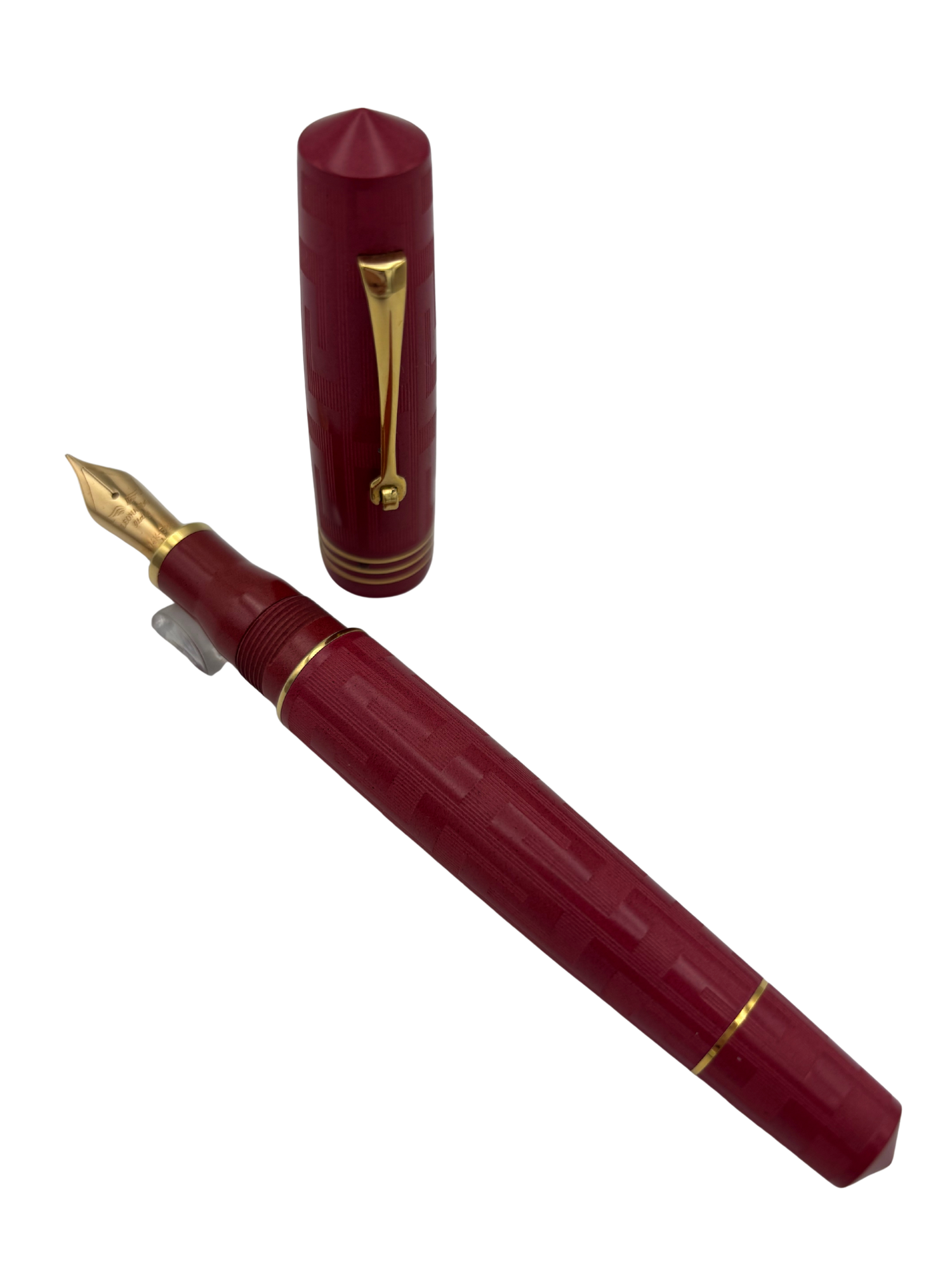 Leonardo Momento Zero Grande Art Deco Red - 14k Medium Nib