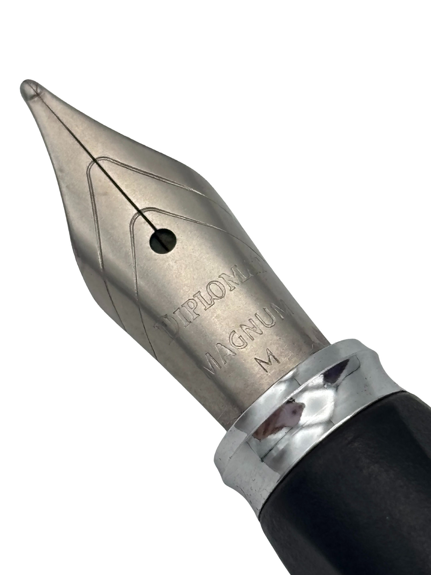 Diplomat Magnum Prisma Purple - Medium Nib