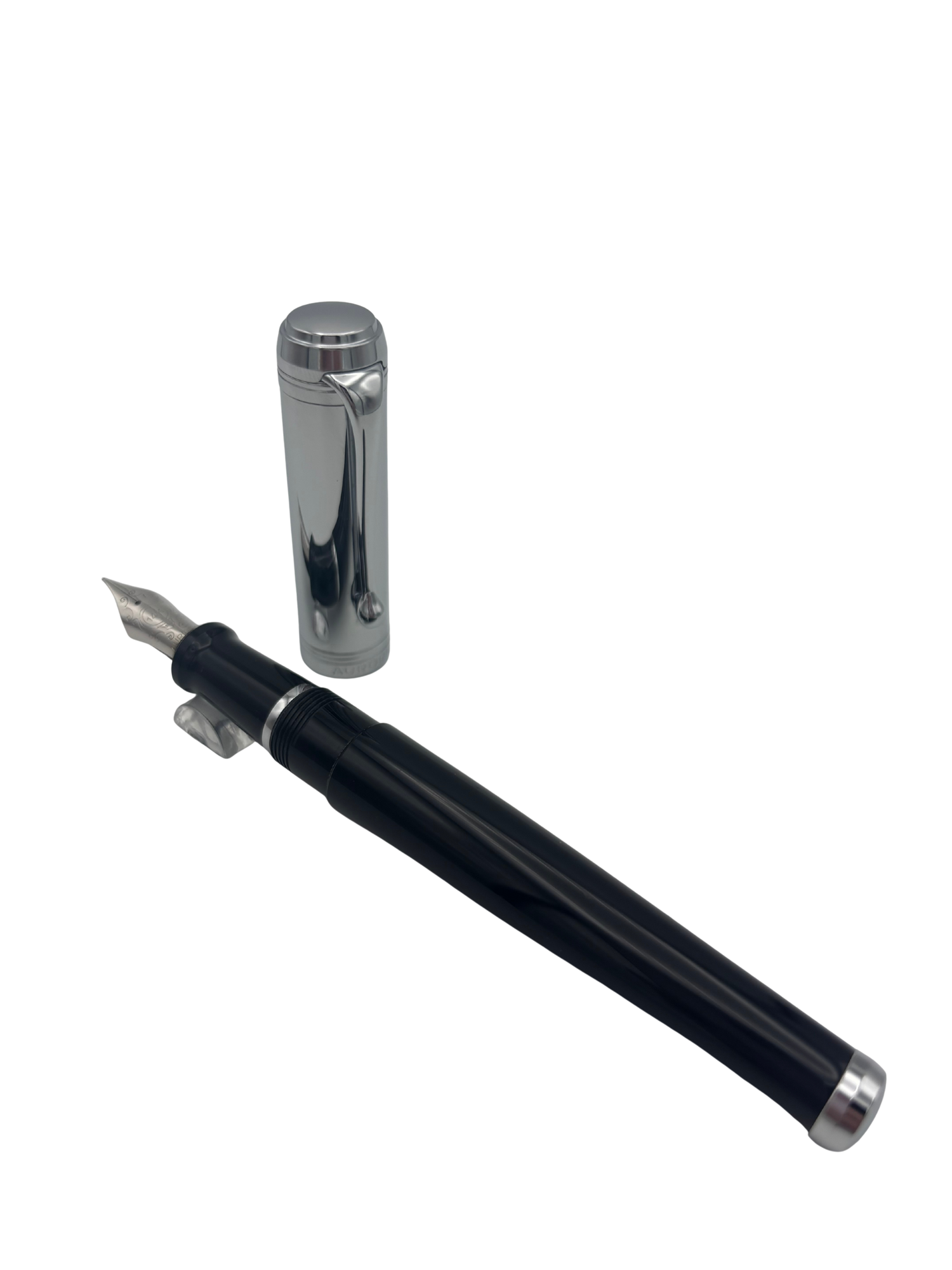 Aurora Talentum Black and Chrome - 14k Fine Nib