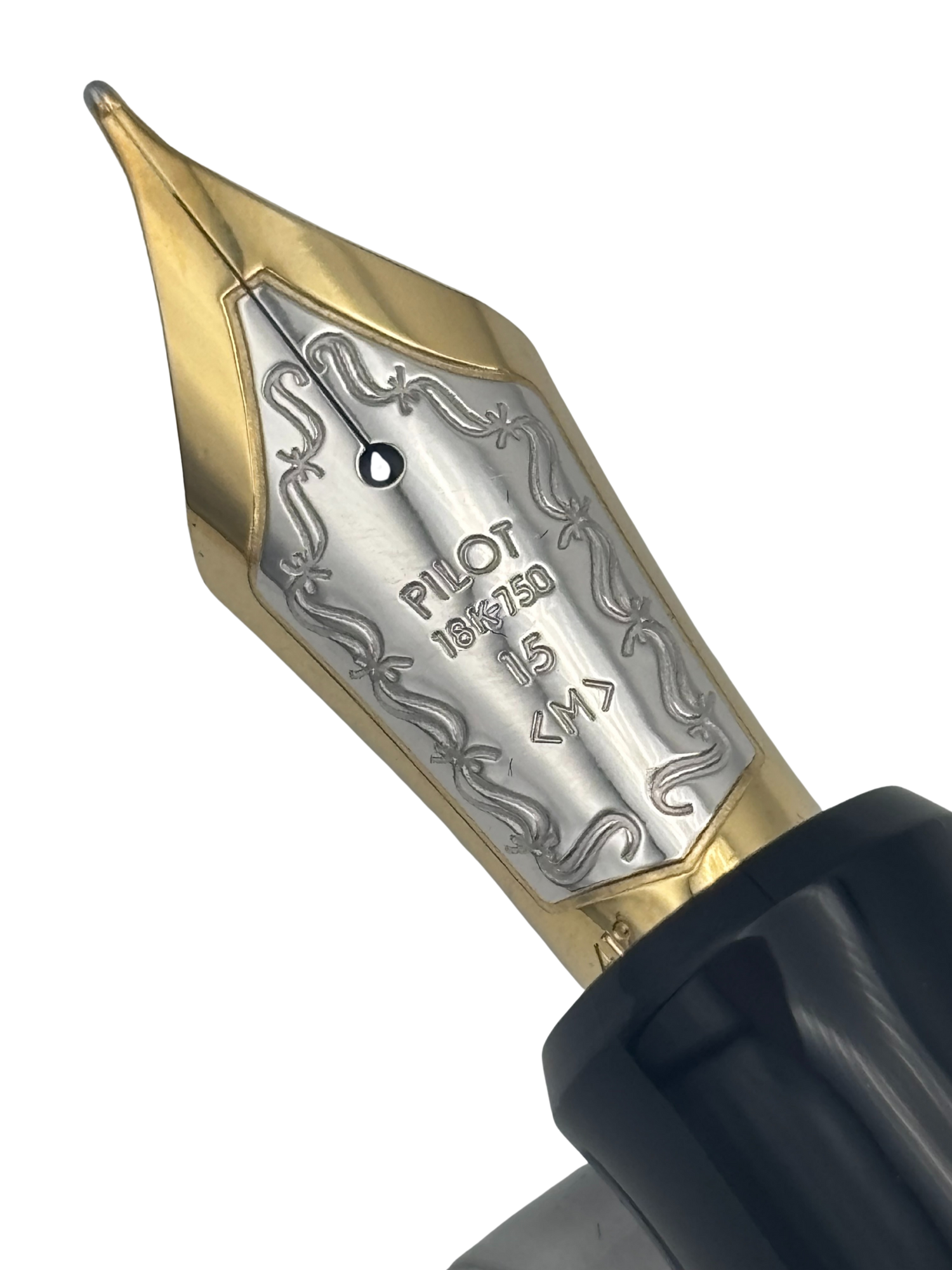 Pilot Custom 845 - 18k Medium Nib - Pre-Owned