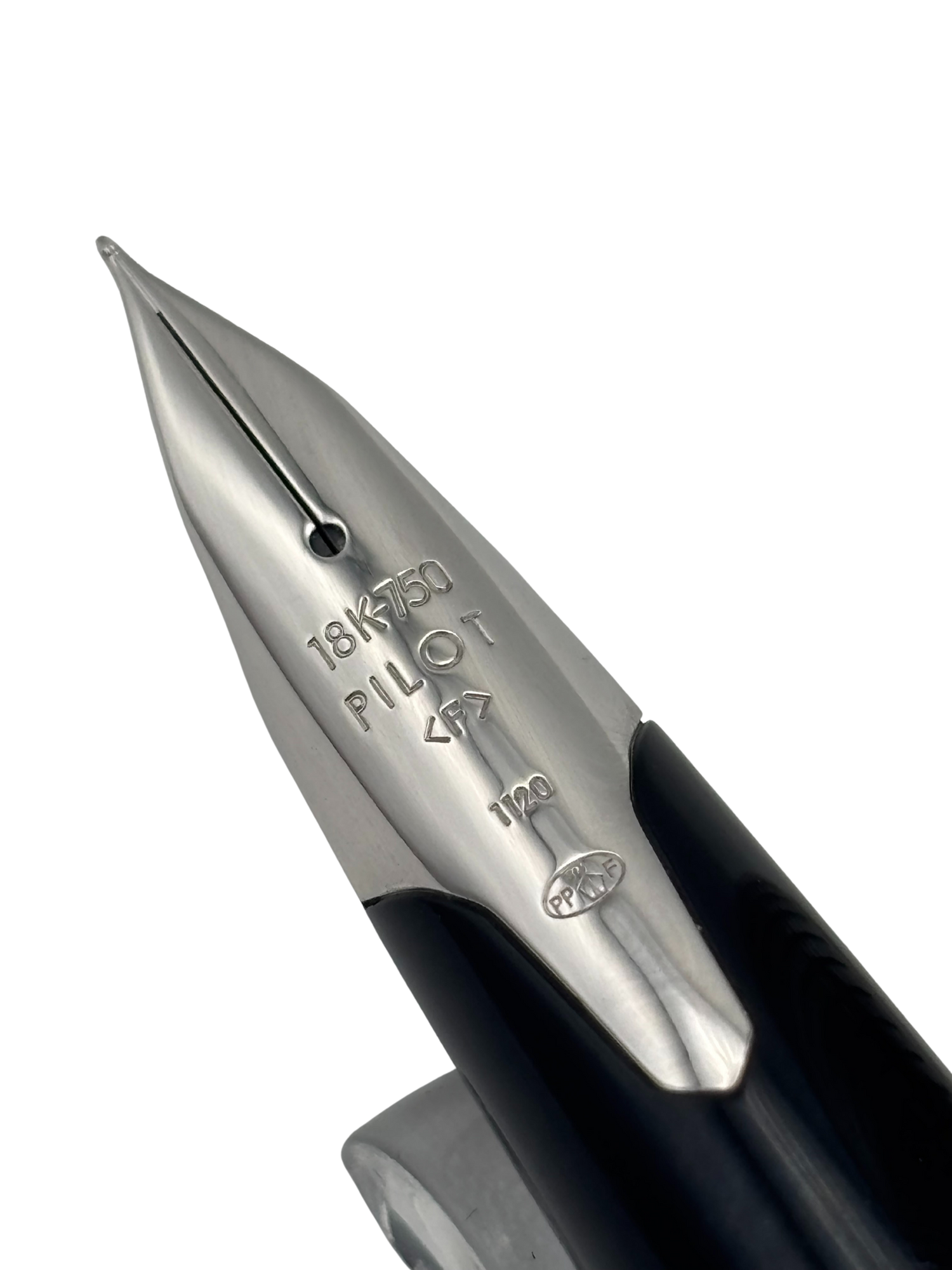 Pilot Silvern Sterling  Silver Koushi (Lattice) - 18k Fine Nib - Pre-Owned