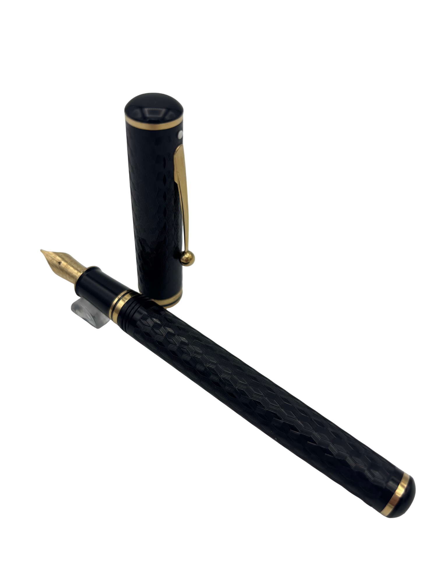 Sheaffer Connoisseur Harringbone - 18k Medium Nib