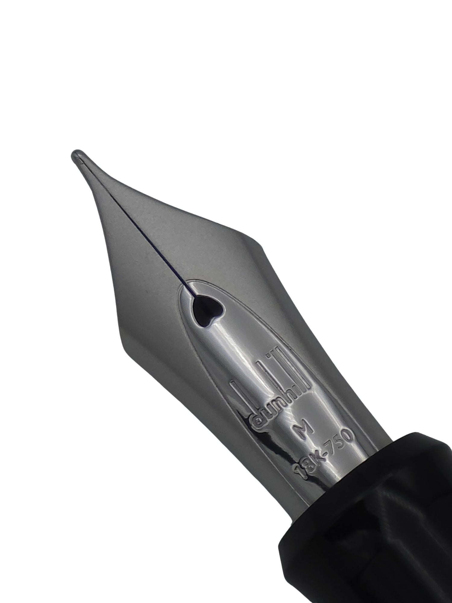 Alfred Dunhill AD2000 Carbon Fiber - 18k Fine Nib - Pre-Owned