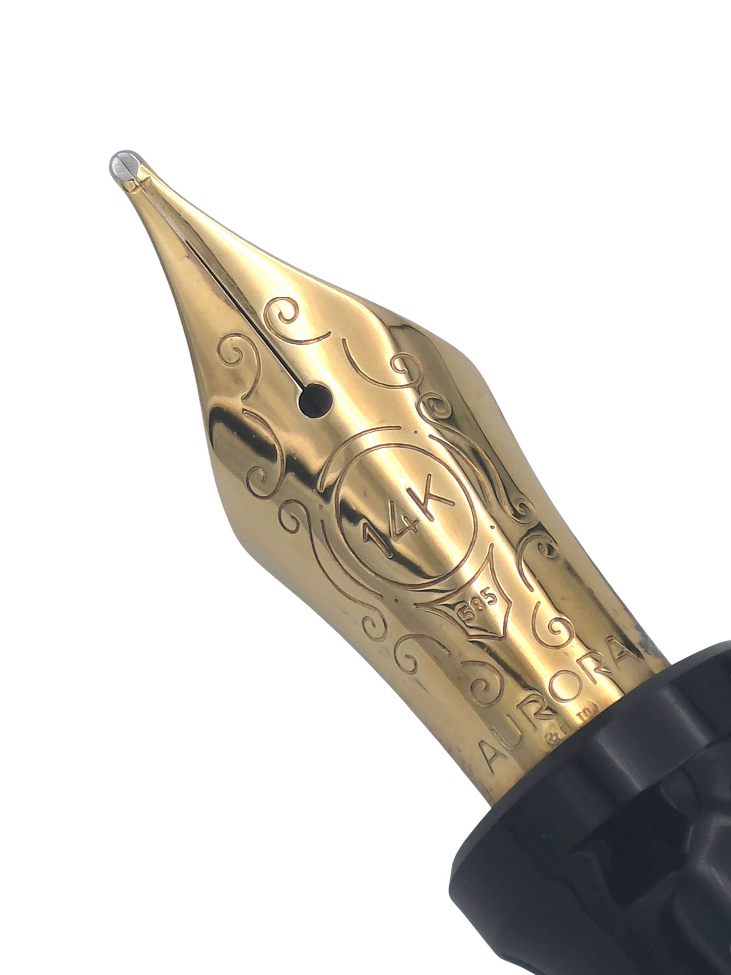 Aurora Optima Black GT - 14k Broad Nib - Pre-Owned