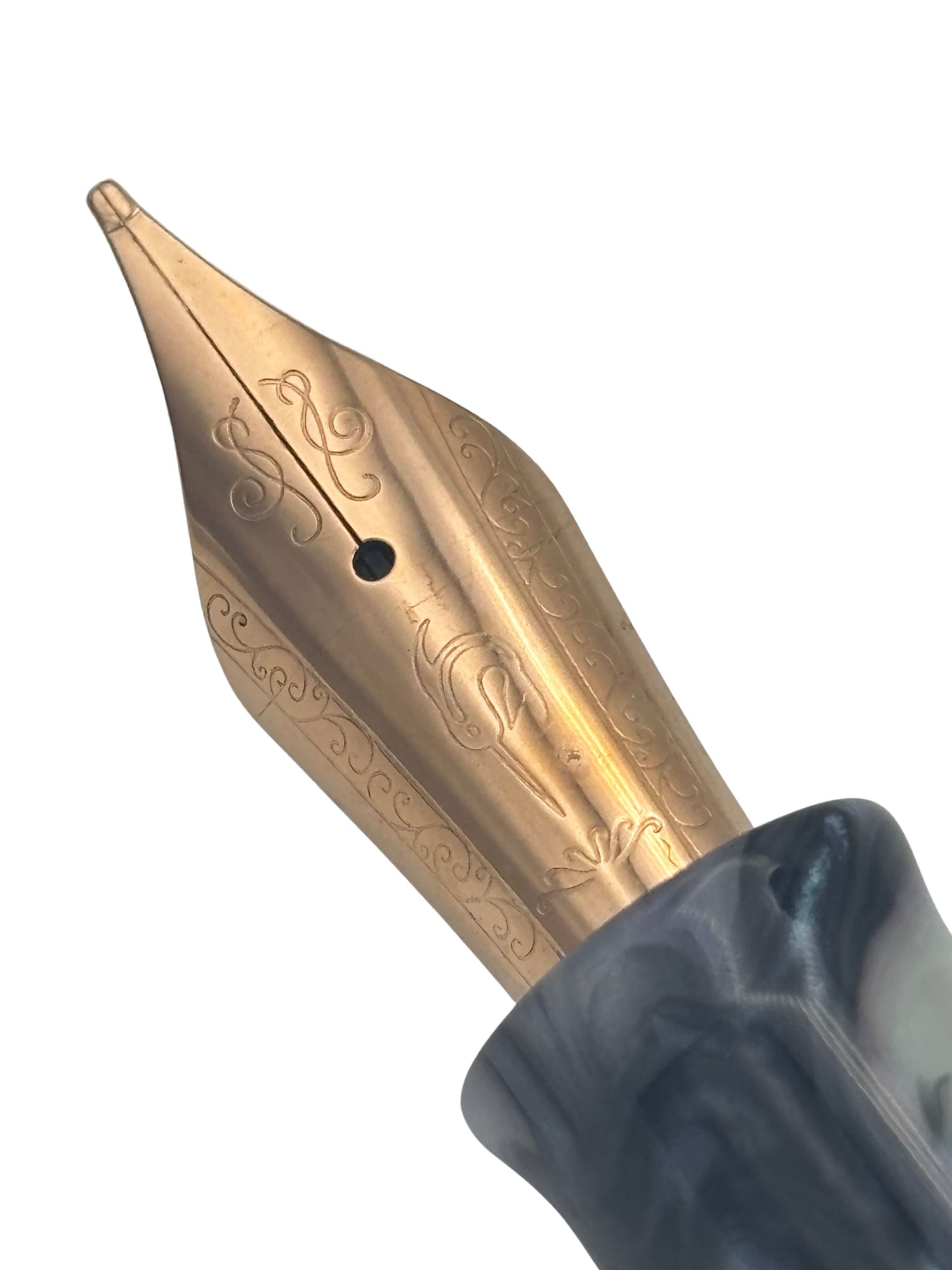 Nahvalur Voyage Tromso - Broad Nib - Pre-Owned