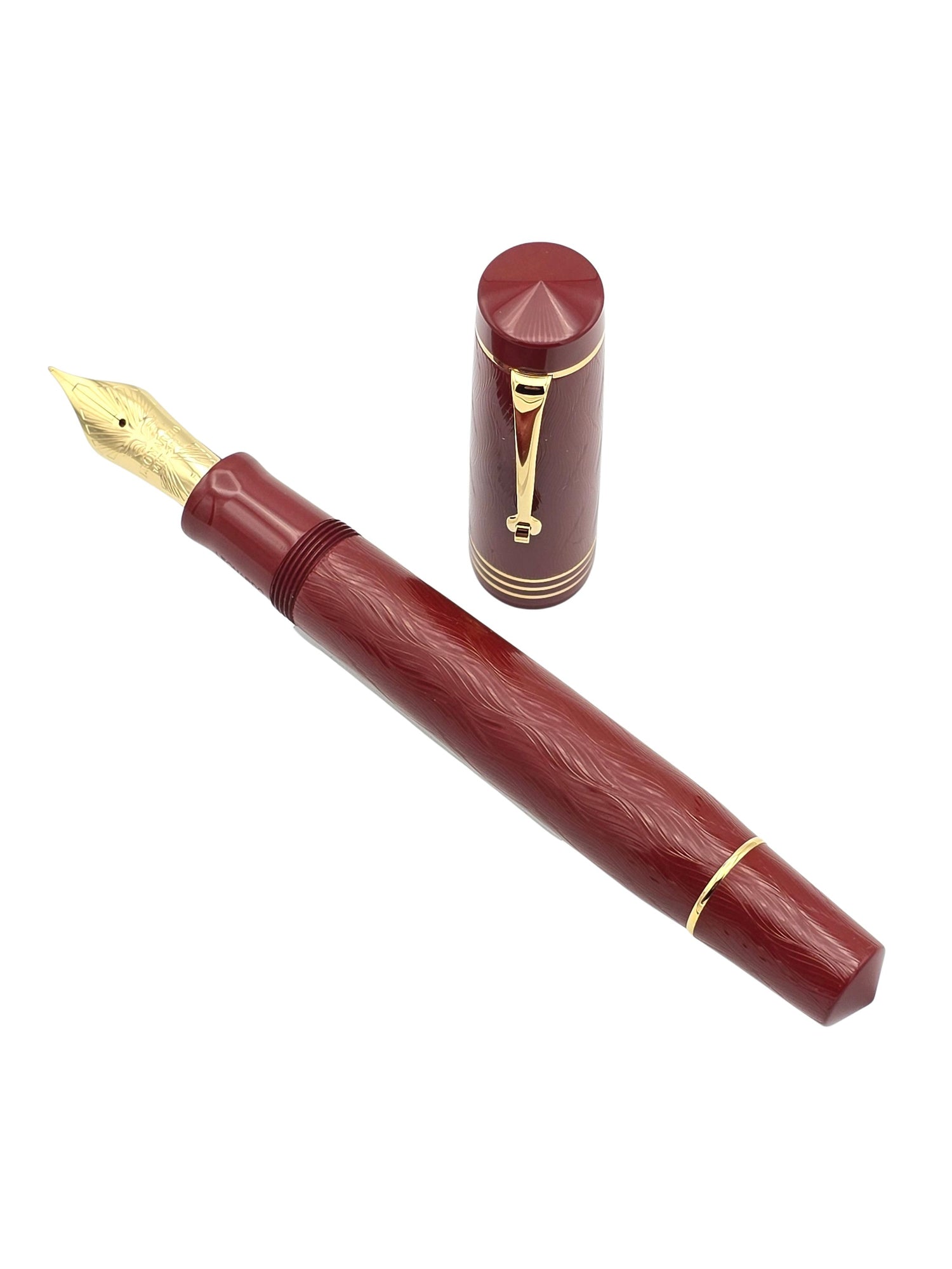 Leonardo Audace Guillioche Red - 