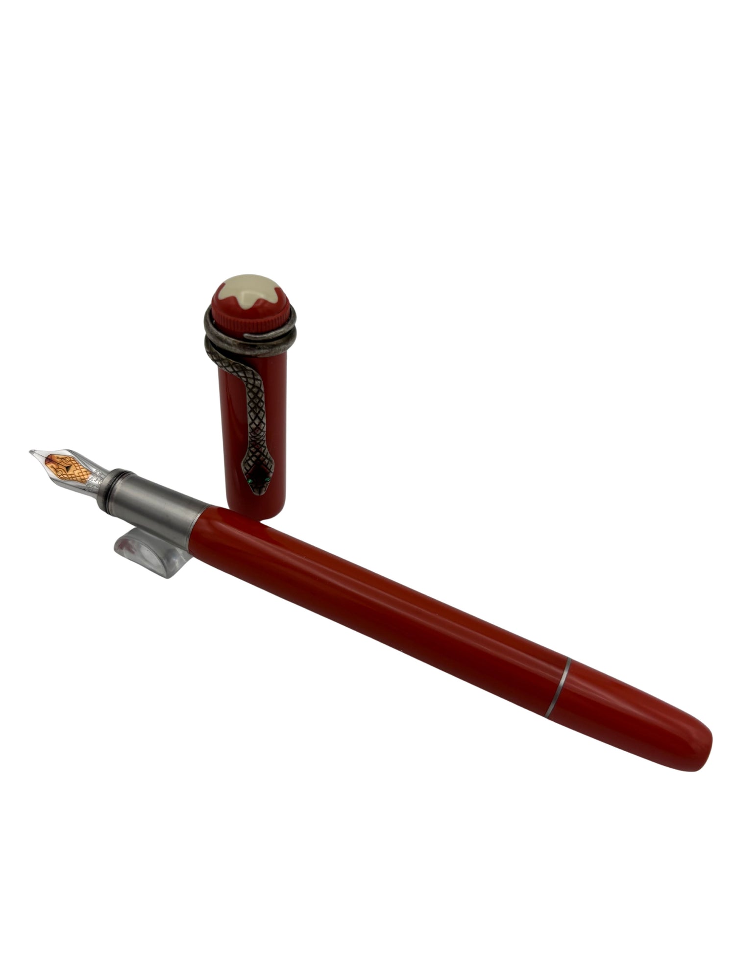Montblanc Rouge et Noir Coral - 18k Medium CSI Nib - Pre-Owned