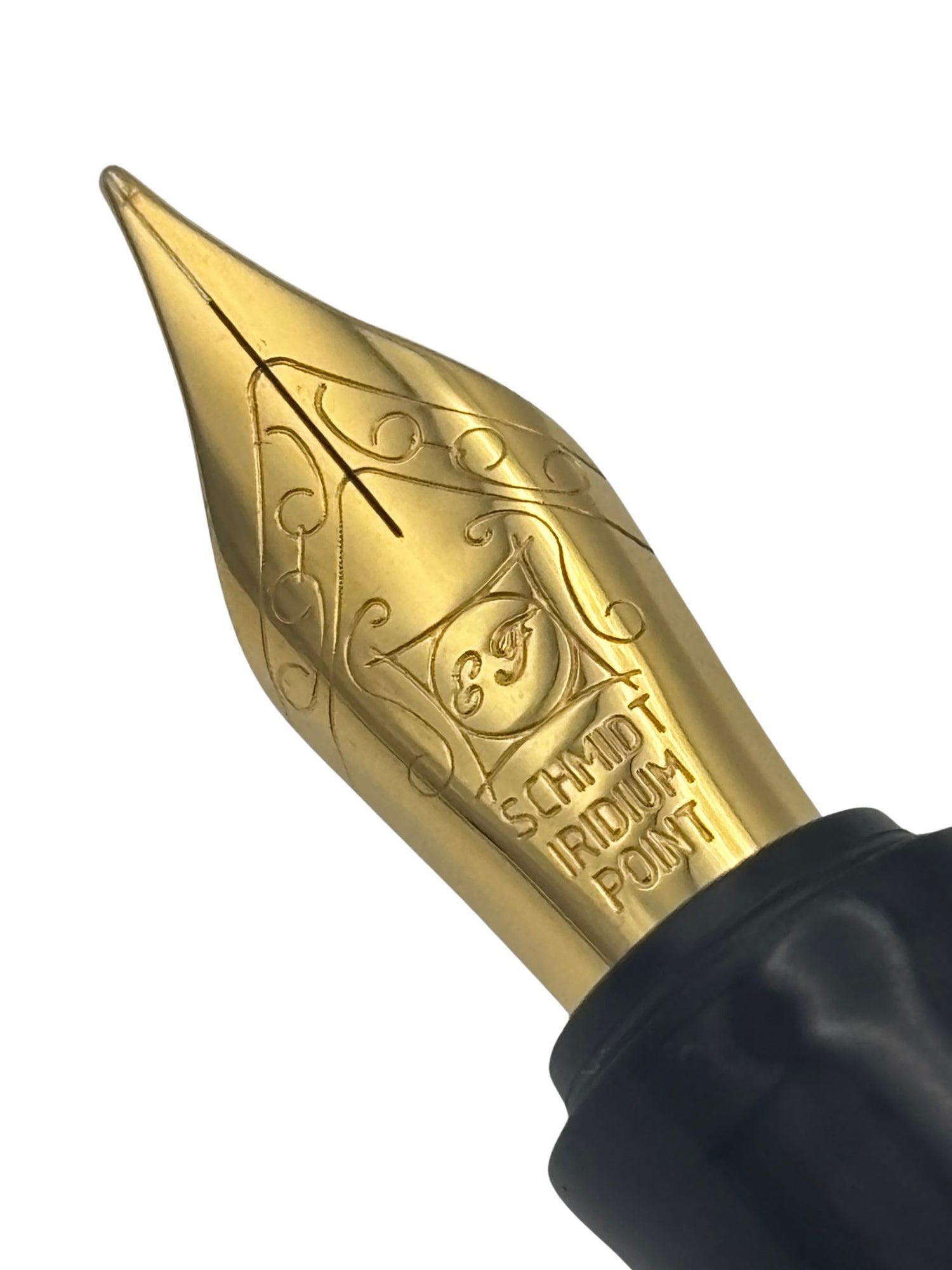 Benu Briolette Luminous Neon - Extra Fine Nib - Pre-Owned