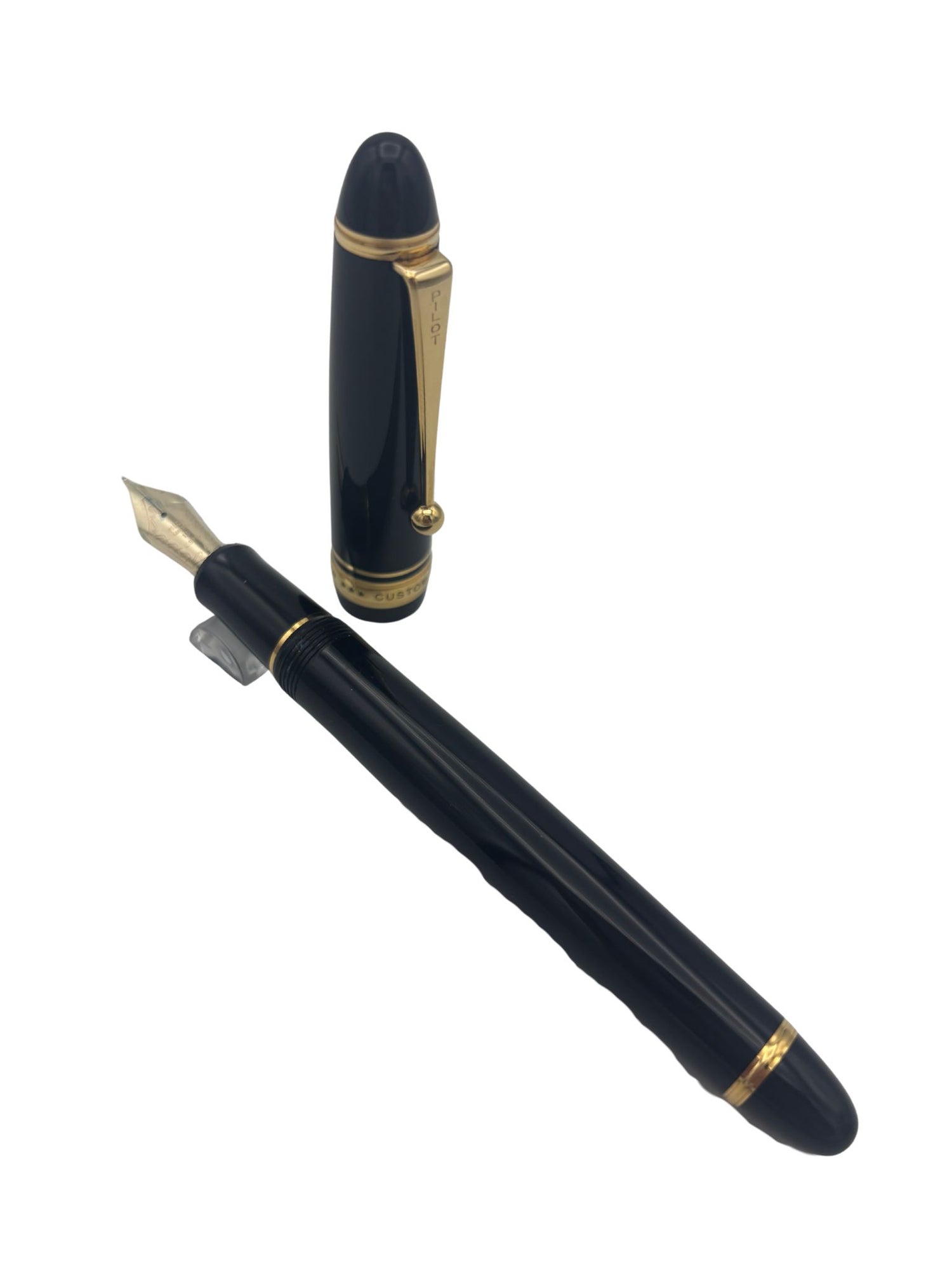Pilot 743 Black - 14k Soft Medium Nib - Pre-Owned