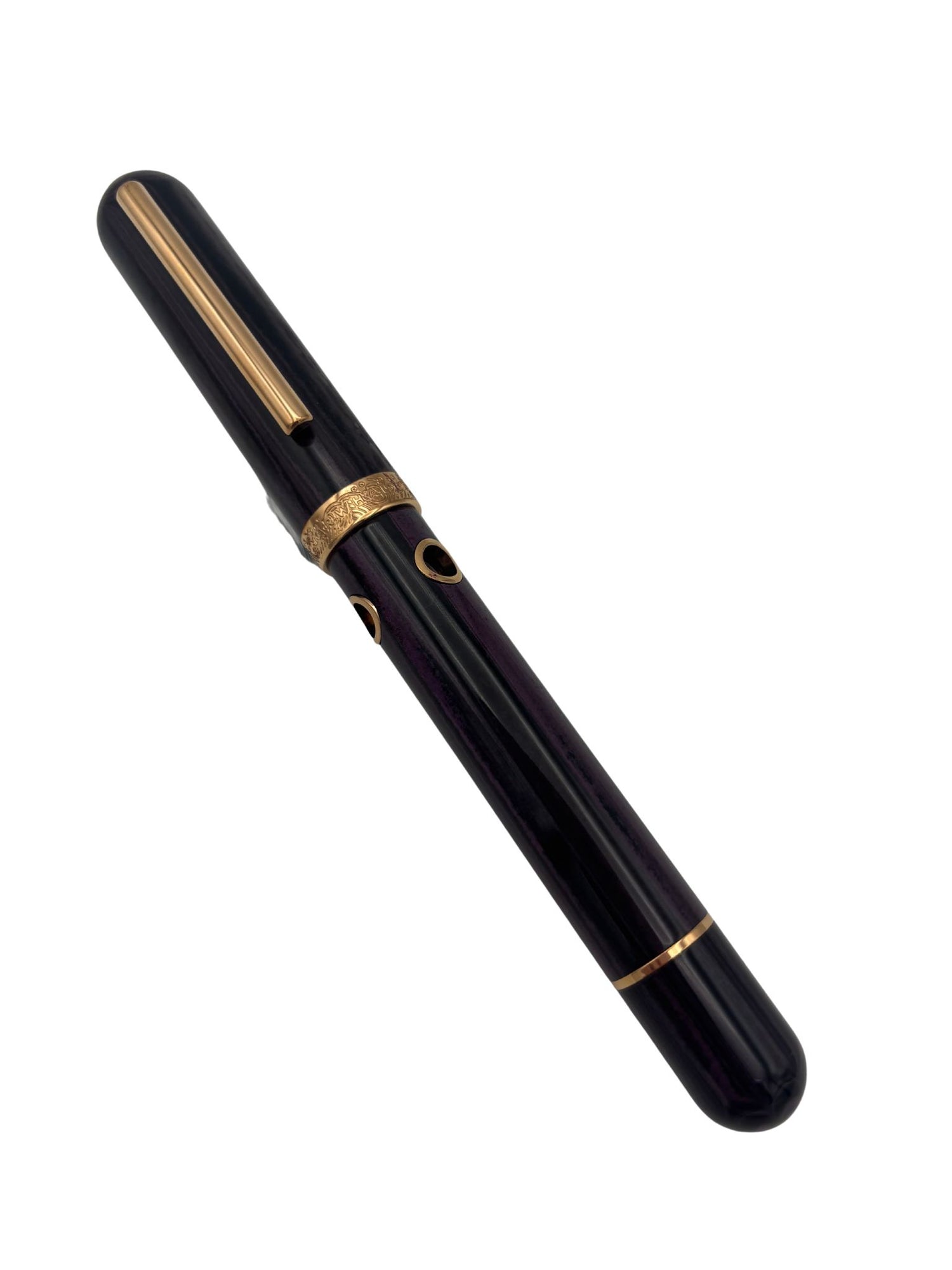 Nahvalur Nautilus Stylophora Berry - Double Broad Cursive Italic Nib - Pre-Owned
