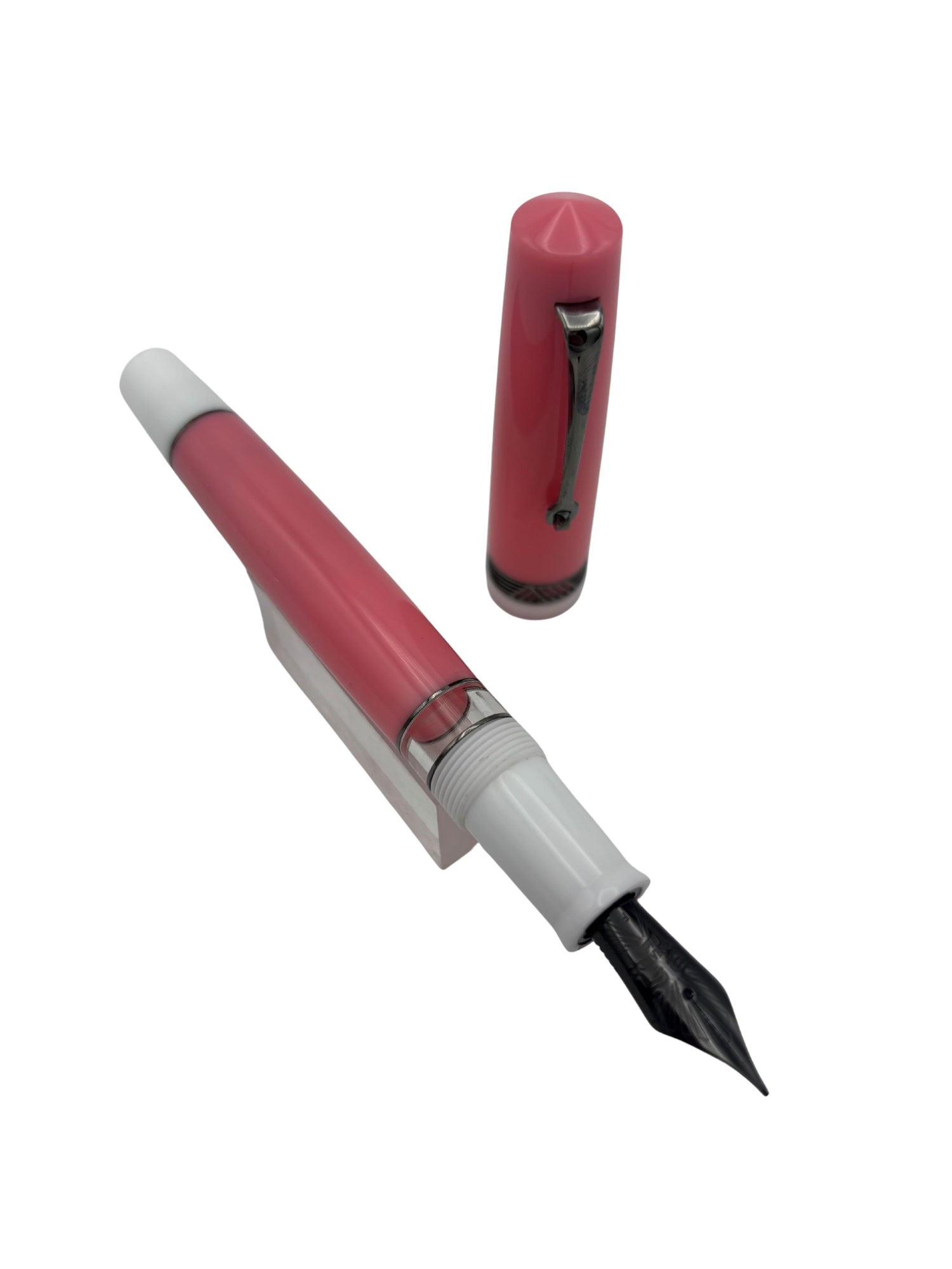 Leonardo Momento Magico Venus Dream - Fine Nib - Pre-Owned
