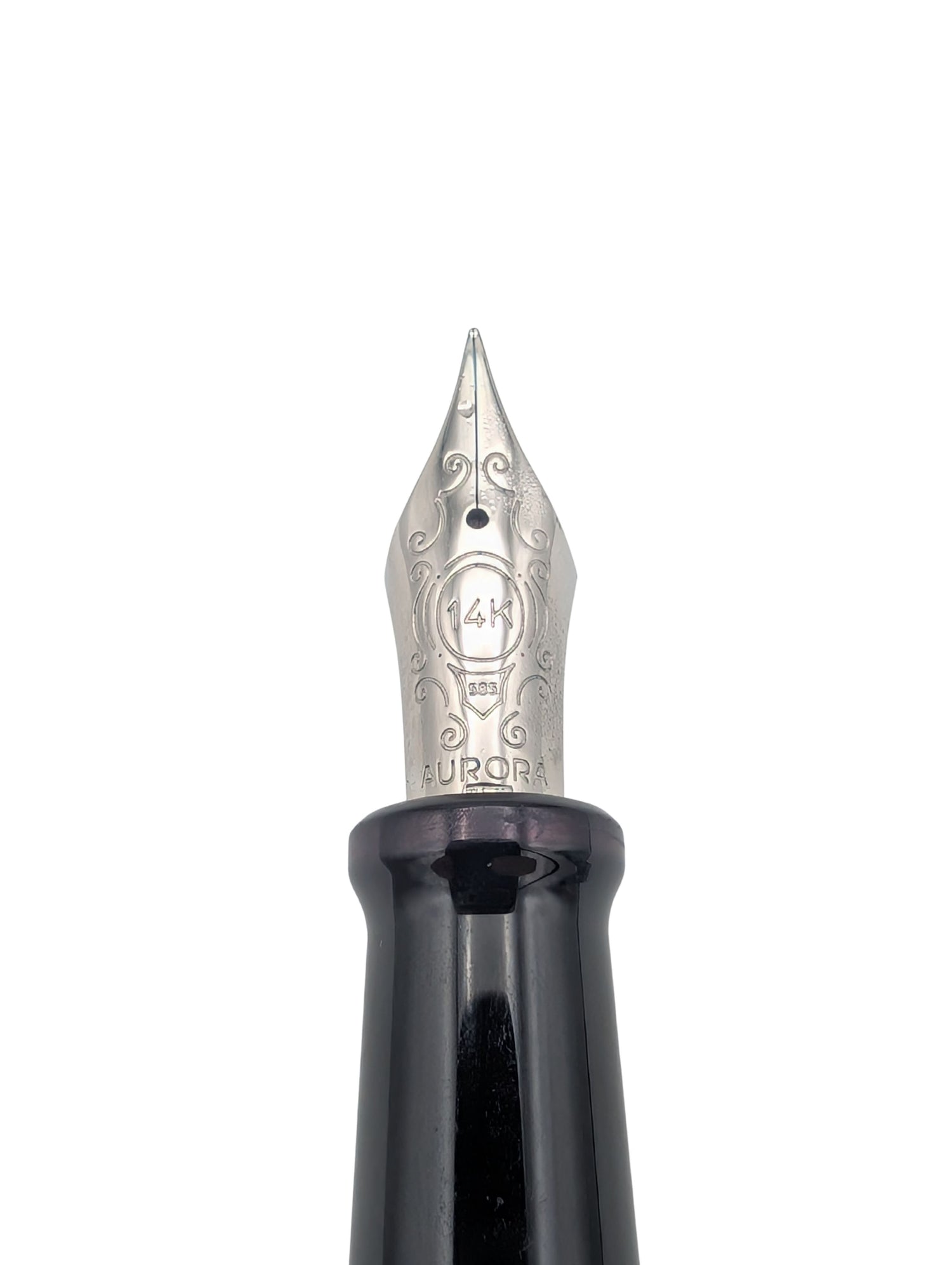 Aurora Optima Auroloide Nero Perla - 14k Extra Fine Nib - Pre-Owned