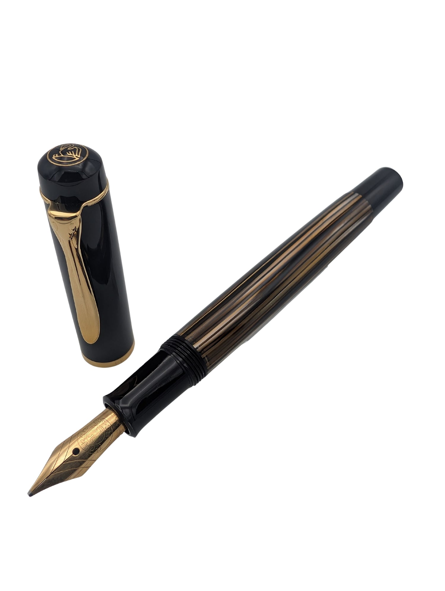 Pelikan M250 Tortoiseshell Brown - 14k Double Broad Nib - Pre-Owned