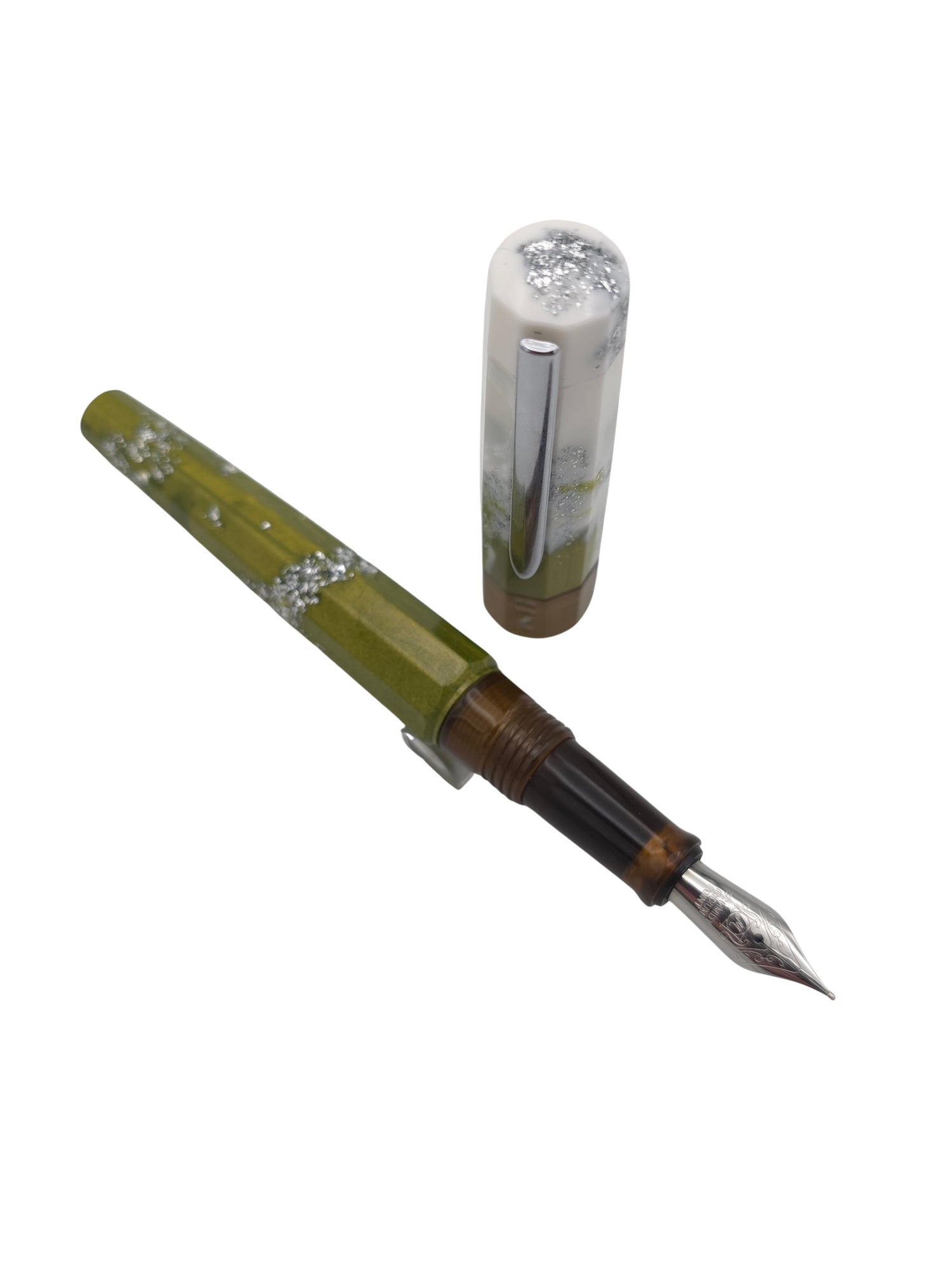 Benu Euphoria Matcha Latte - Medium Nib - Pre-Owned