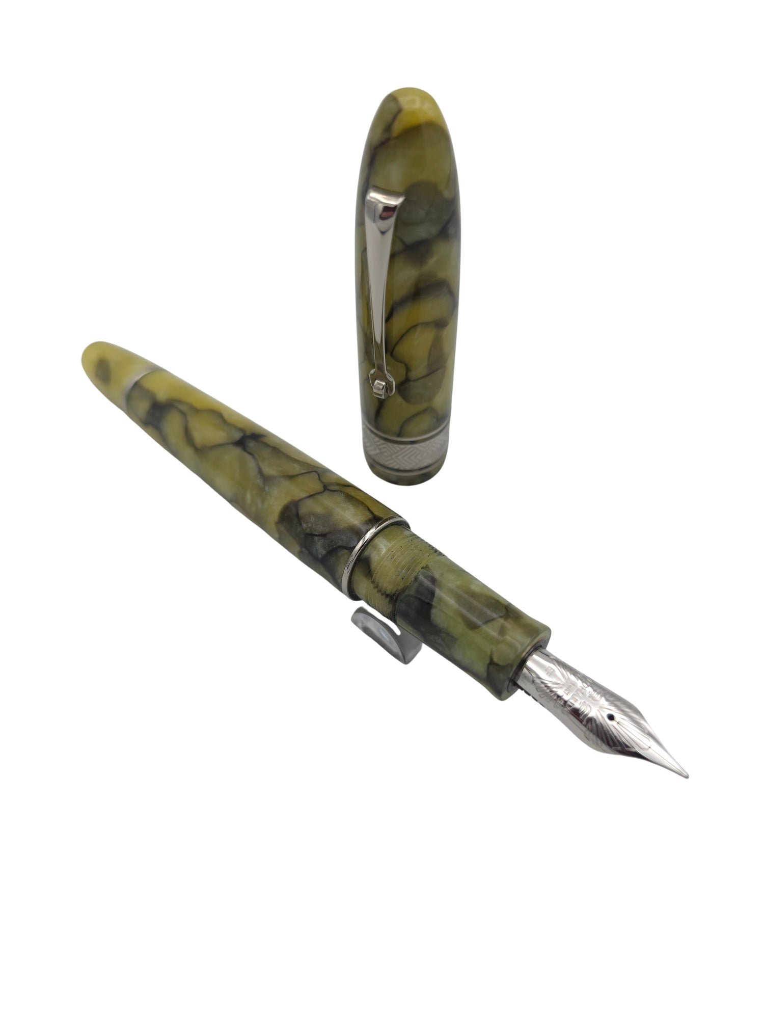 Leonard Cigar Green Pearl Celluloid - 14k Flex Extra Fine - Pre-Owned